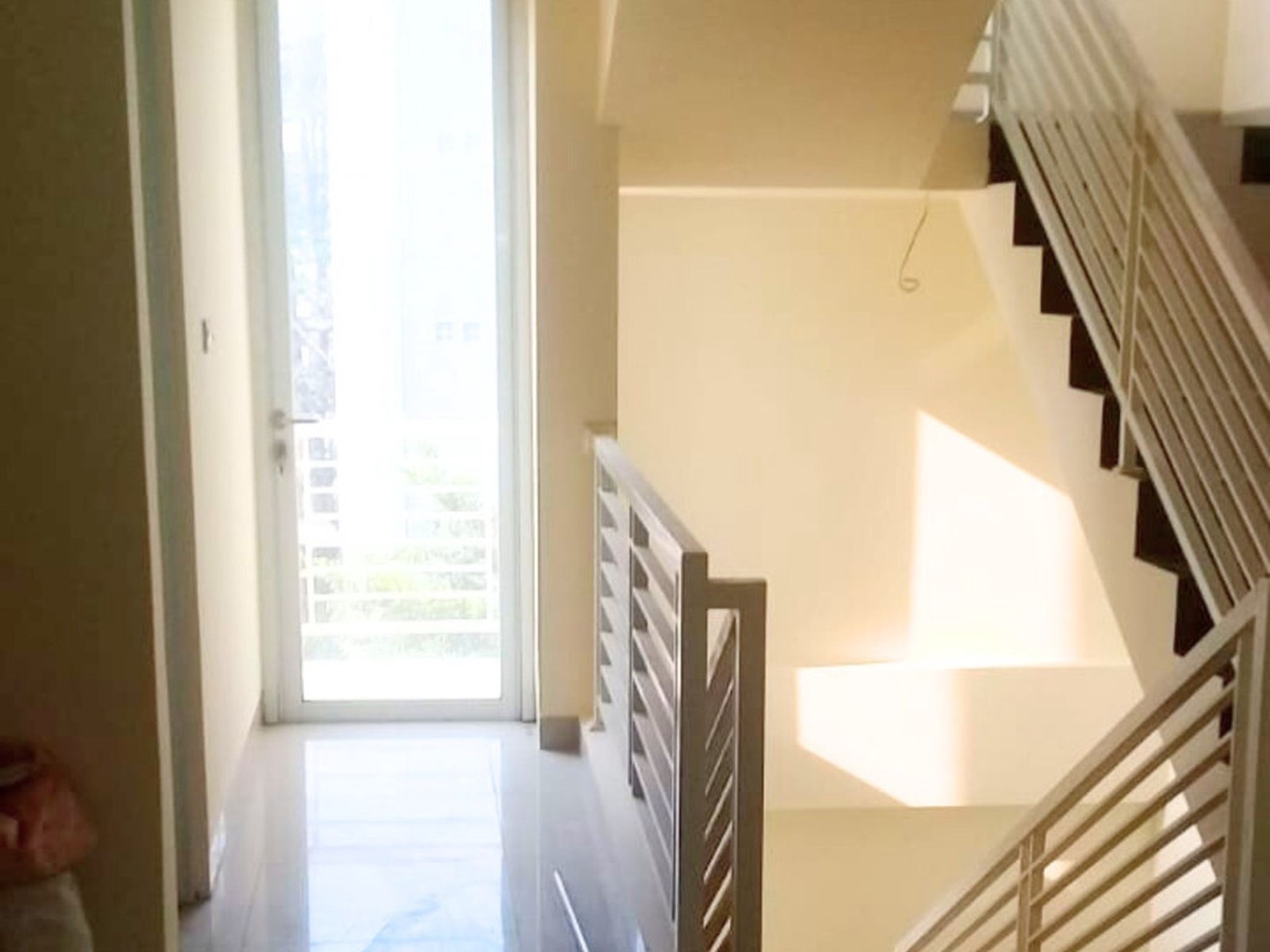 Ruko 3 1/2 Lantai Di Kebon Kacang, 50 m Dari Pusat Perbelanjaan Tanah Abang