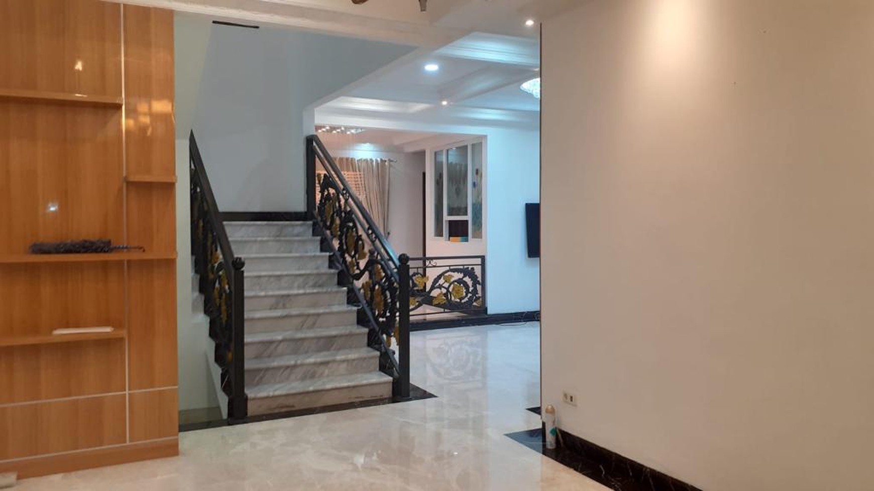 Rumah Bagus Di Jl Gedung Pinang Pondok Indah Jakarta Selatan