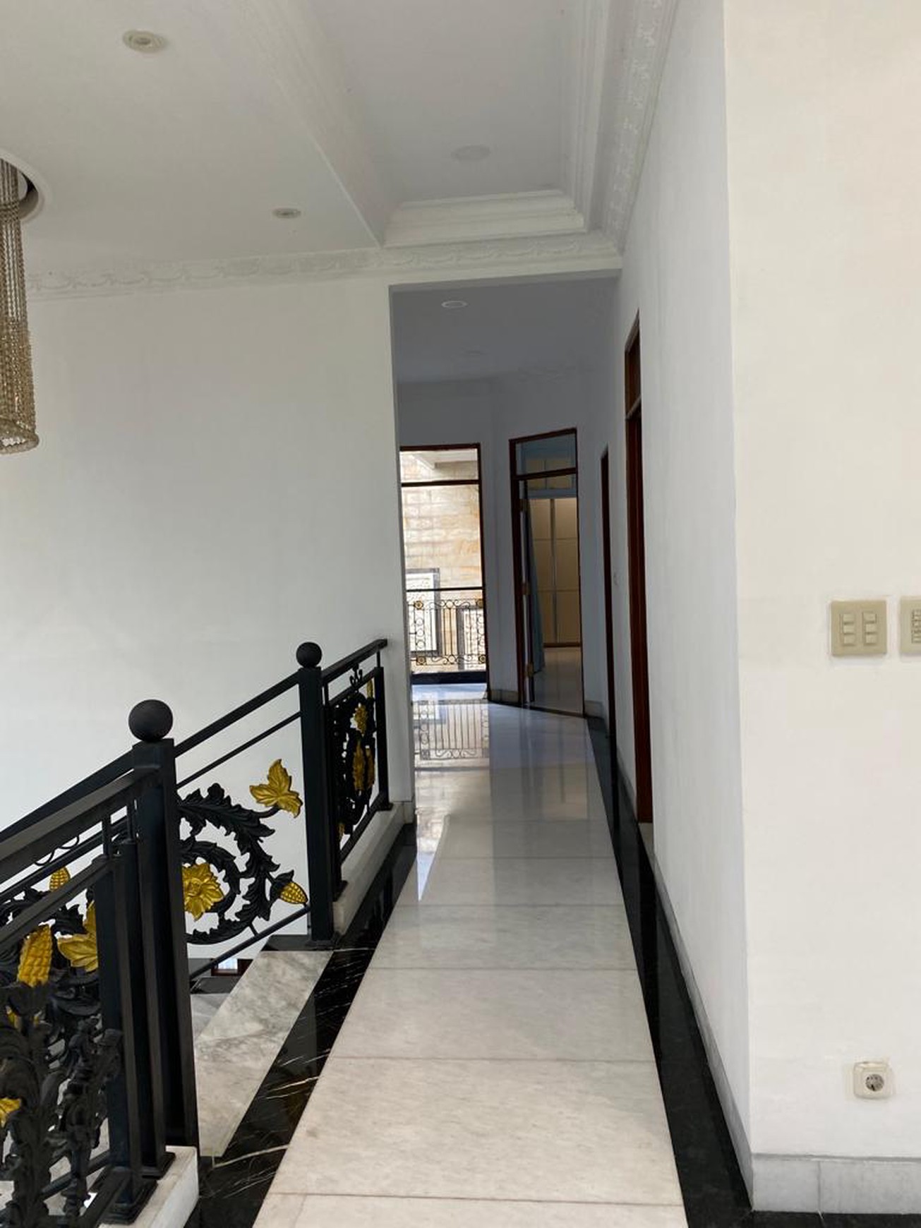 Rumah Bagus Di Jl Gedung Pinang Pondok Indah Jakarta Selatan