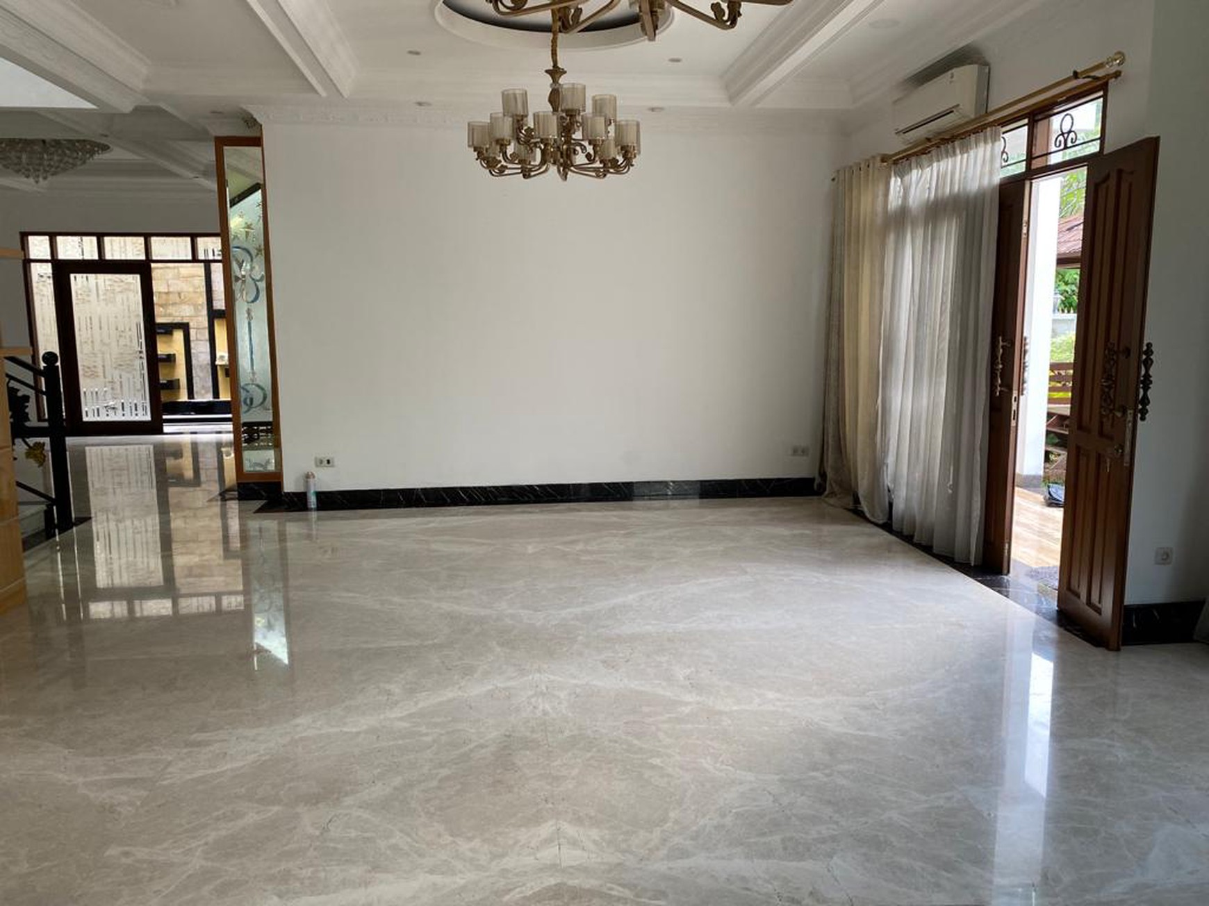 Rumah Bagus Di Jl Gedung Pinang Pondok Indah Jakarta Selatan