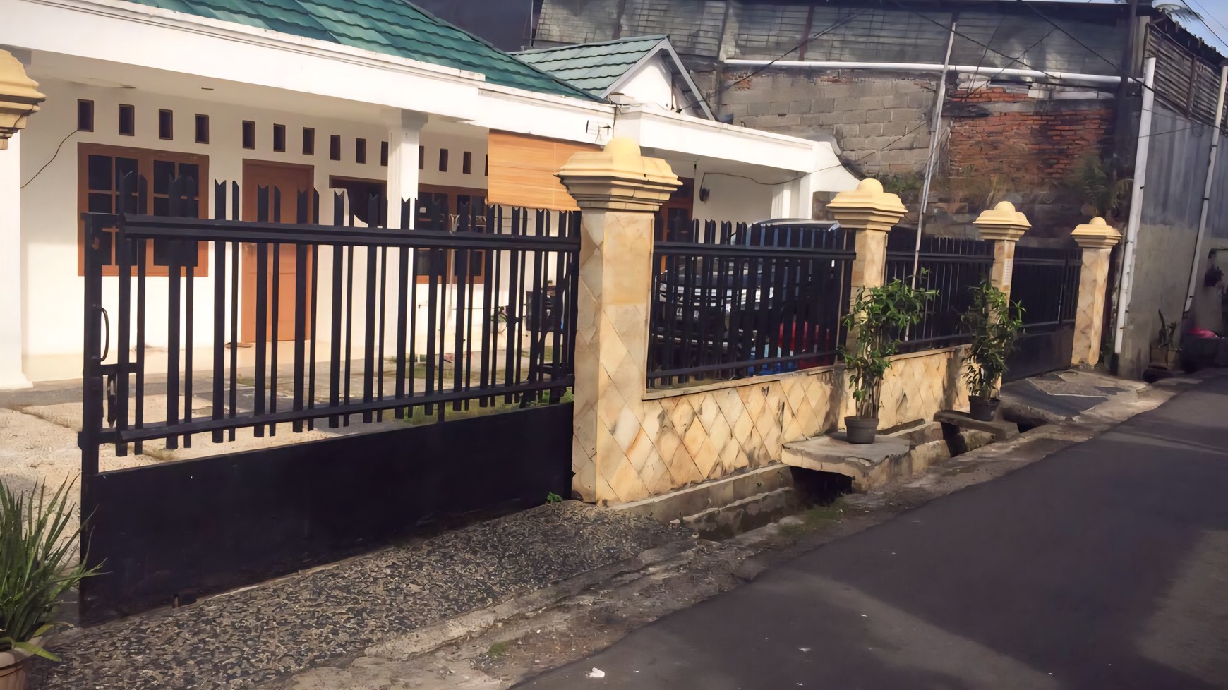 Dijual Rumah Kontrakan & Kost'an Area Cawang, Jakarta Timur, Cocok Buat Tinggal/ Invest