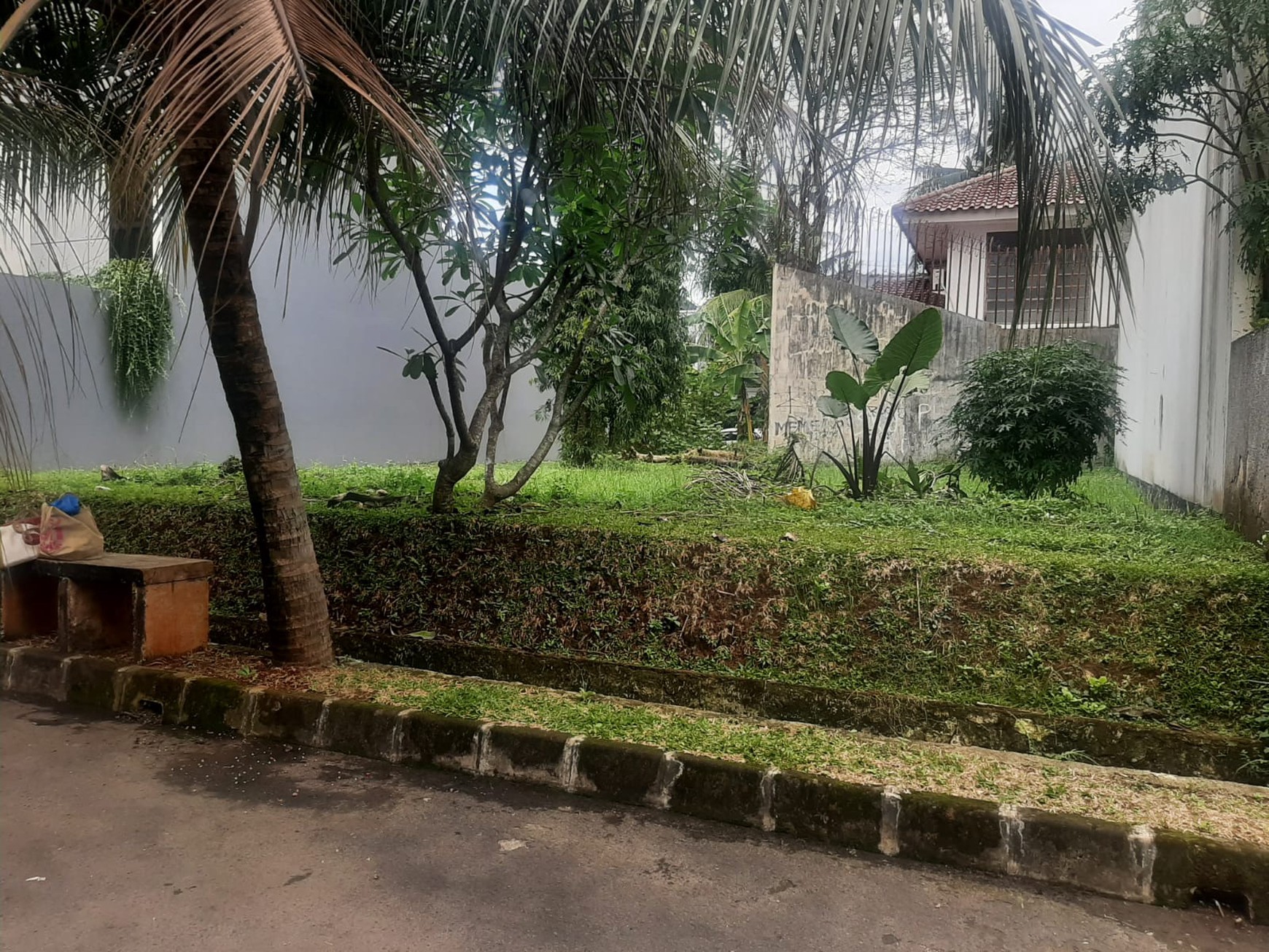 Kavling siap bangun dalam Cluster di Bintaro Sektor 8