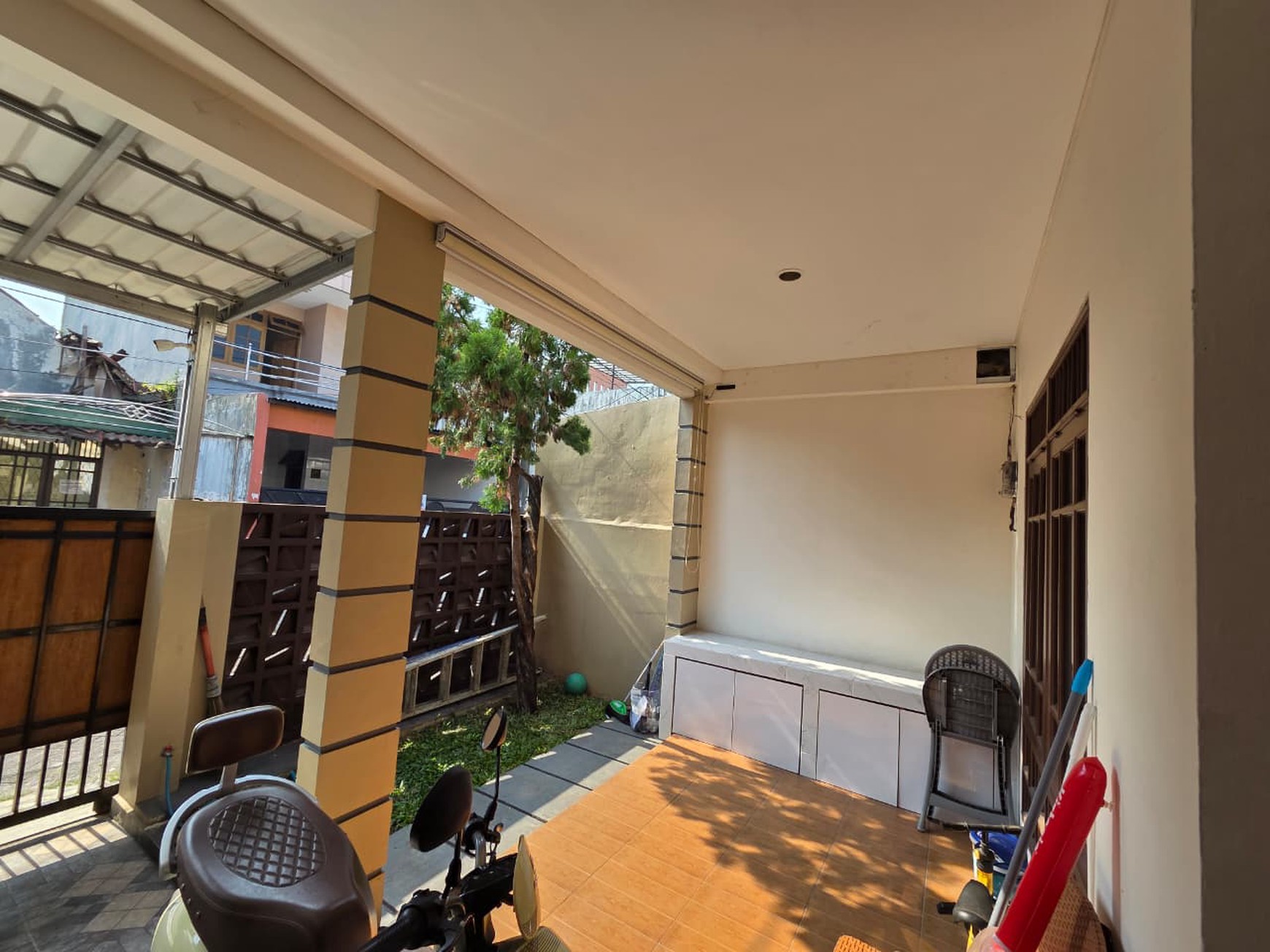 Rumah Bagus Di Puyuh Barat, Bintaro Jaya Sektor 5