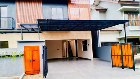 Rumah Bagus Di Jl Lili, Puspita Loka BSD Tangerang Selatan
