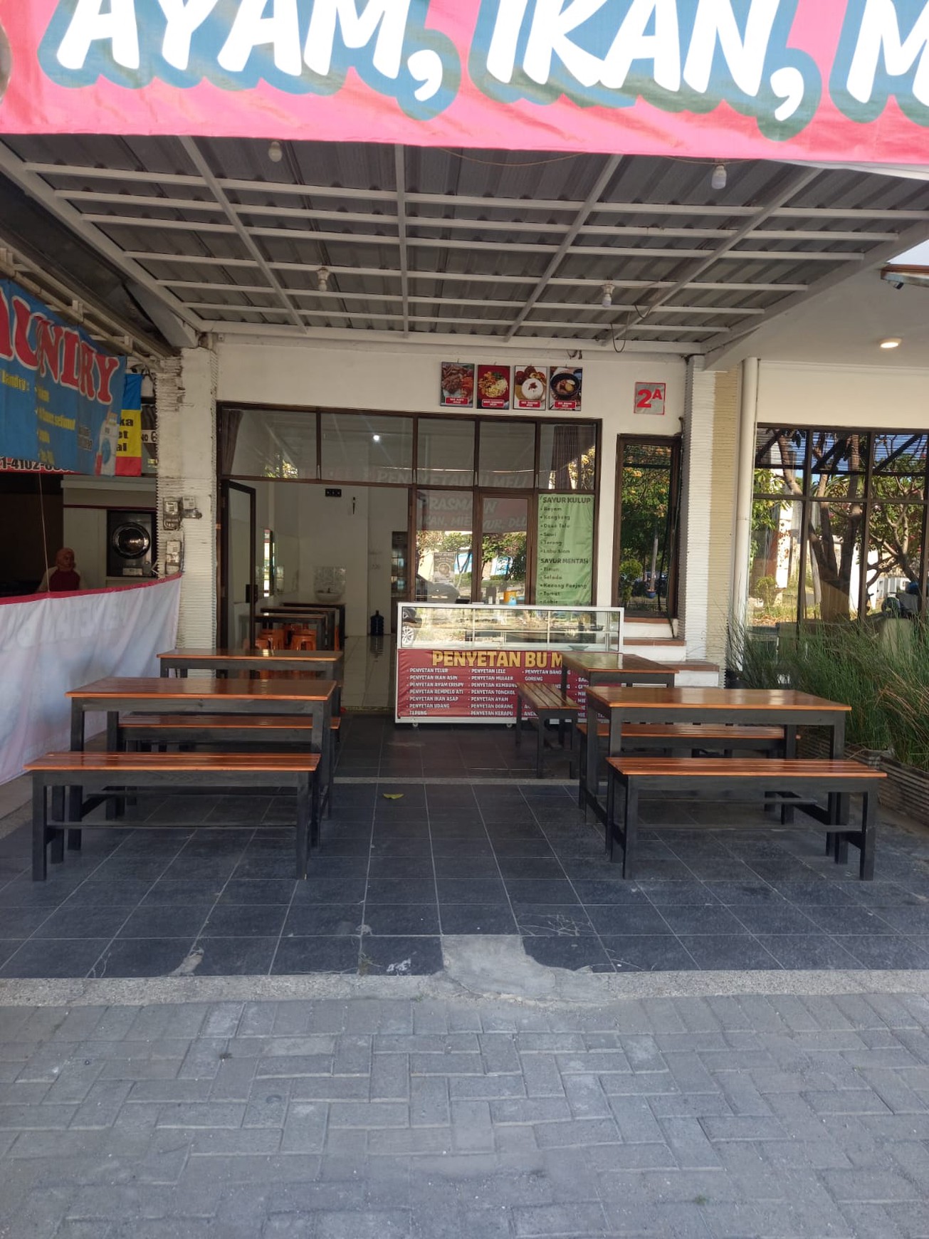 Disewakan Ruko Purimas Rungkut - Foodcourt area - Surabaya Timur - Parkiran Luas Dekat Upn , A & W , Soto Pak Sadi