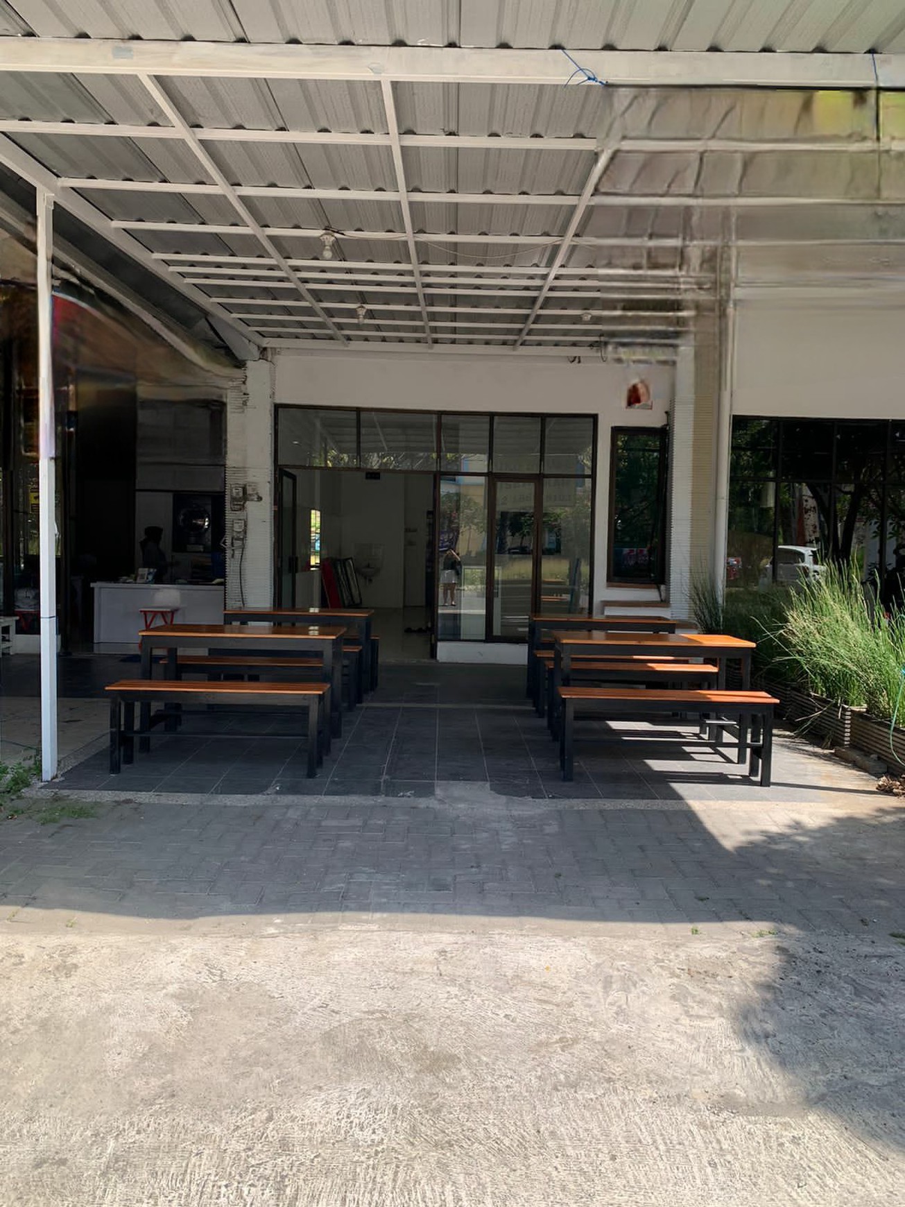Disewakan Ruko Purimas Rungkut - Foodcourt area - Surabaya Timur - Parkiran Luas Dekat Upn , A & W , Soto Pak Sadi