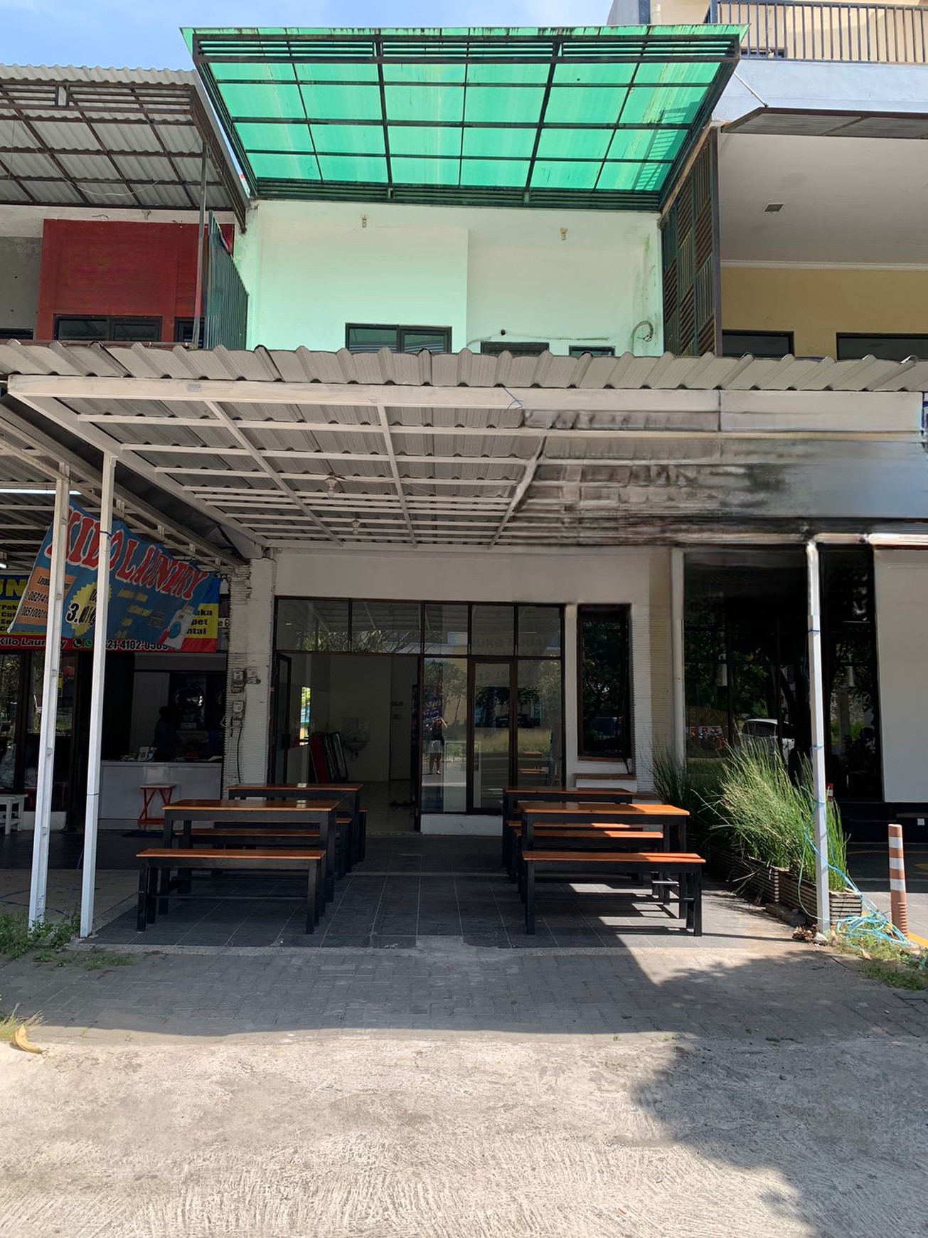 Disewakan Ruko Purimas Rungkut - Foodcourt area - Surabaya Timur - Parkiran Luas Dekat Upn , A & W , Soto Pak Sadi