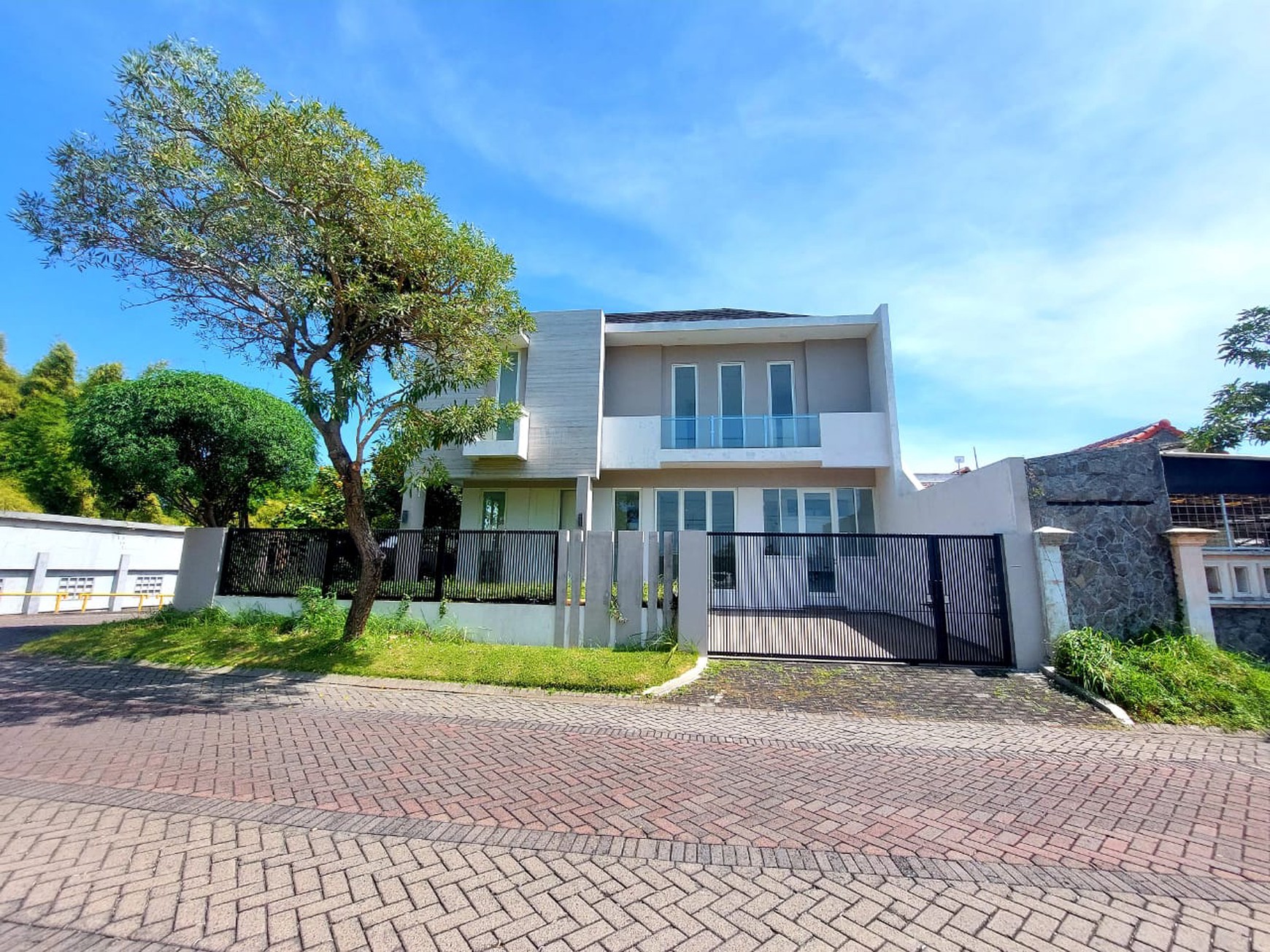 Dijual Rumah Baru Gress Taman Puspa Raya Citraland Surabaya Barat Hook