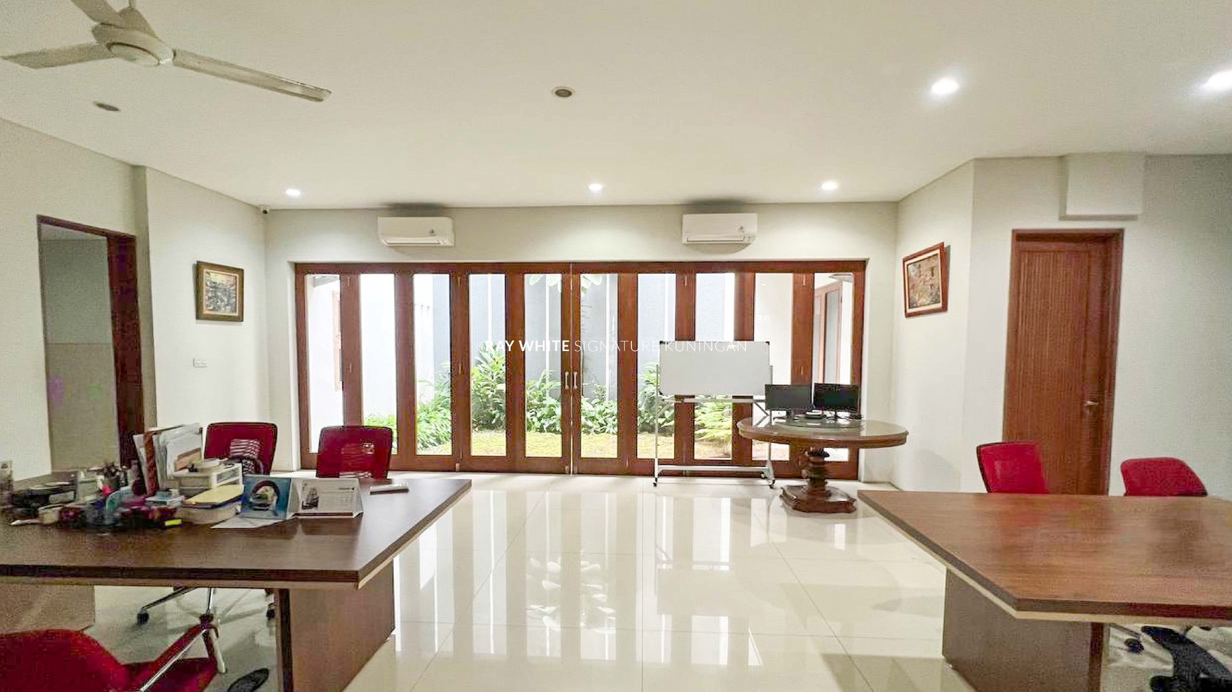 Rumah 2 Lantai Desain Modern di Jl Kerinci VIII Kebayoran Baru