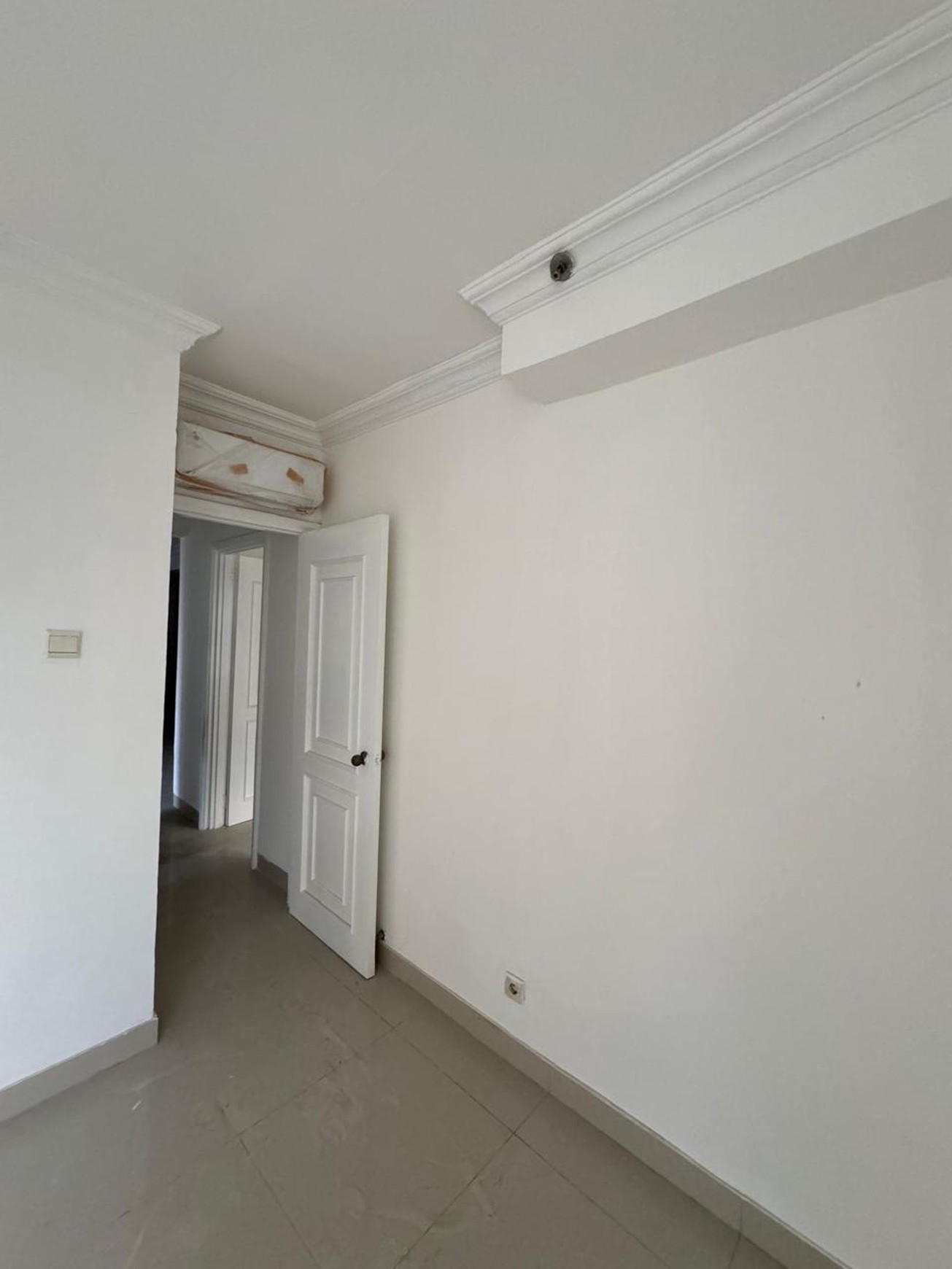 Apartment 3BR Taman Kemayoran Condominium sudah Renovasi