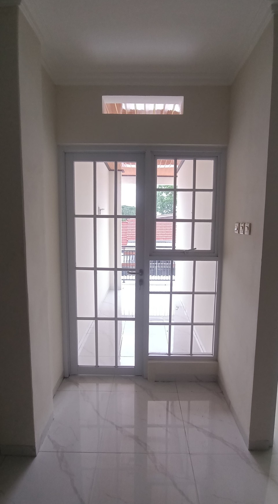 *DIJUAL CEPAT!!* *Rumah BARU GRESSS* *Ketintang Madya* *Gayungan - Surabaya Selatan*