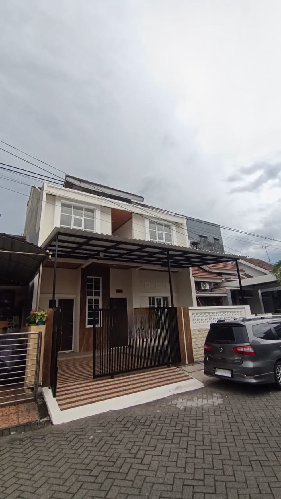 *DIJUAL CEPAT!!* *Rumah BARU GRESSS* *Ketintang Madya* *Gayungan - Surabaya Selatan*