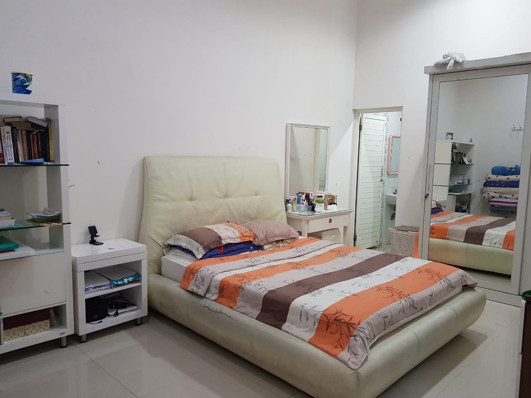 Dijual Rumah Modern Minimalis 2 Lantai One Gate Di Perum Karah , Jambangan Surabaya Selatan