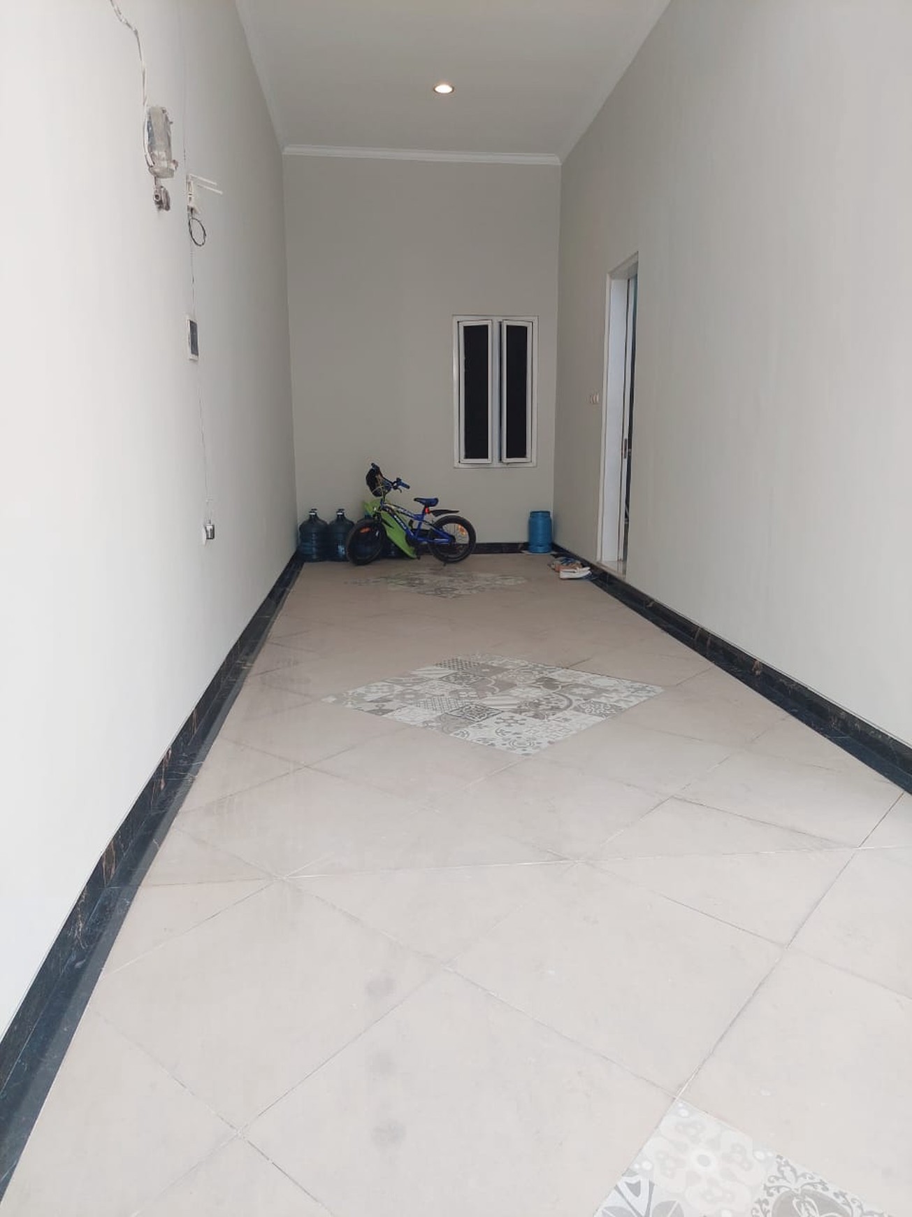 Dijual Rumah Modern Minimalis 2 Lantai One Gate Di Perum Karah , Jambangan Surabaya Selatan
