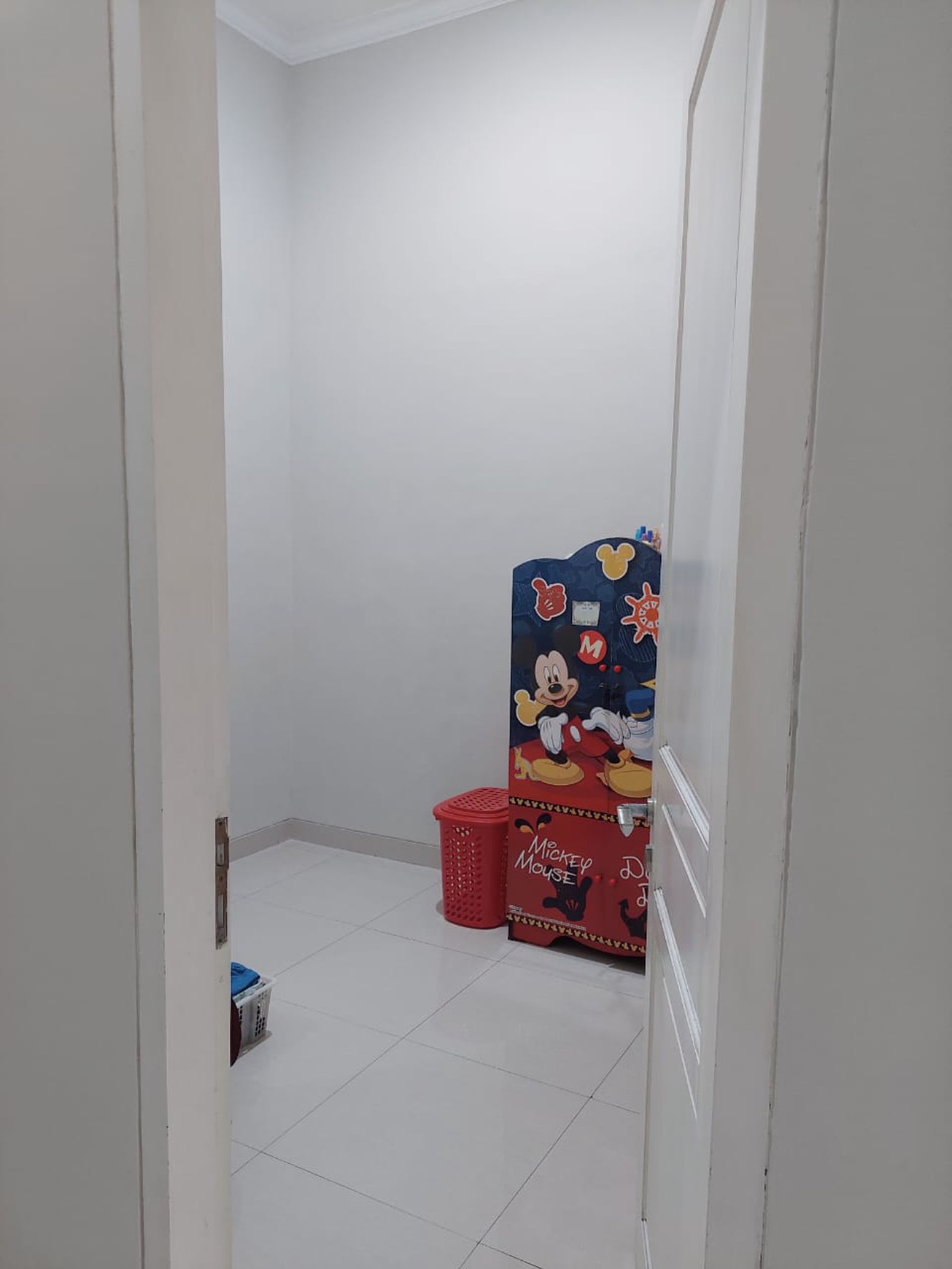Dijual Rumah Modern Minimalis 2 Lantai One Gate Di Perum Karah , Jambangan Surabaya Selatan