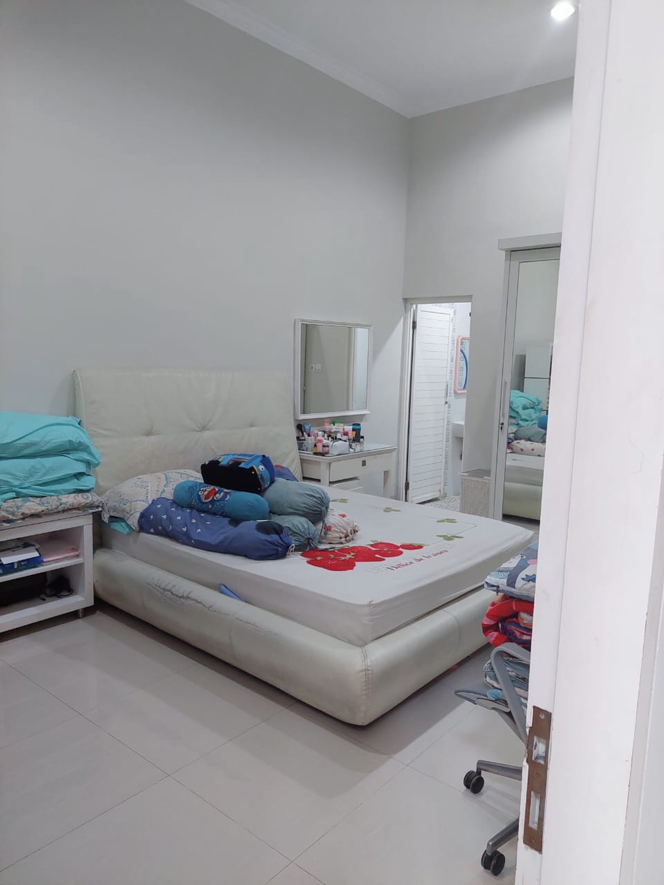 Dijual Rumah Modern Minimalis 2 Lantai One Gate Di Perum Karah , Jambangan Surabaya Selatan