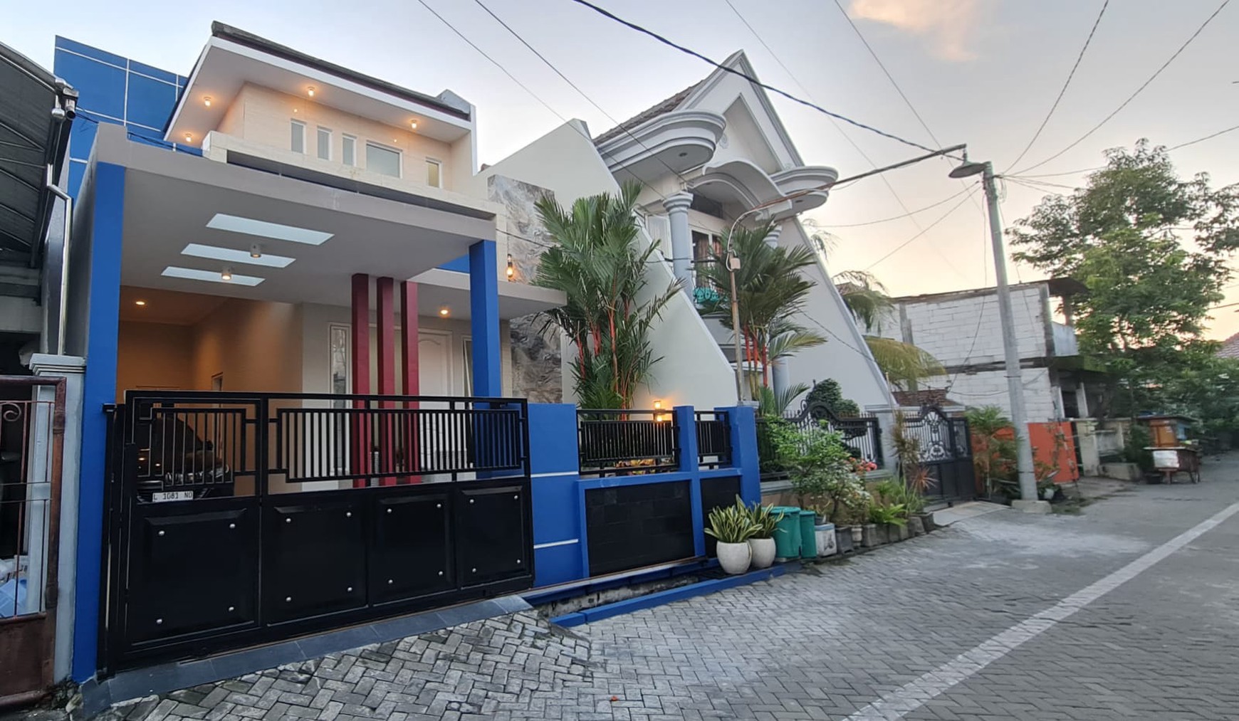 Dijual Rumah Modern Minimalis 2 Lantai One Gate Di Perum Karah , Jambangan Surabaya Selatan