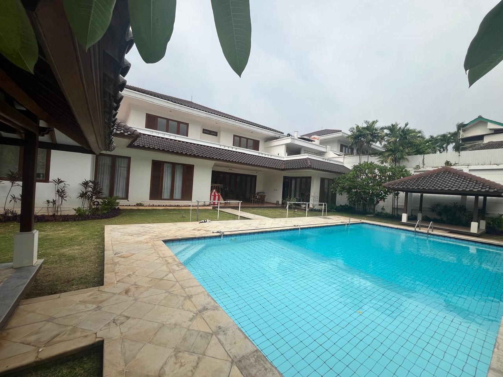 Rumah Hitung Tanah Area Cipete