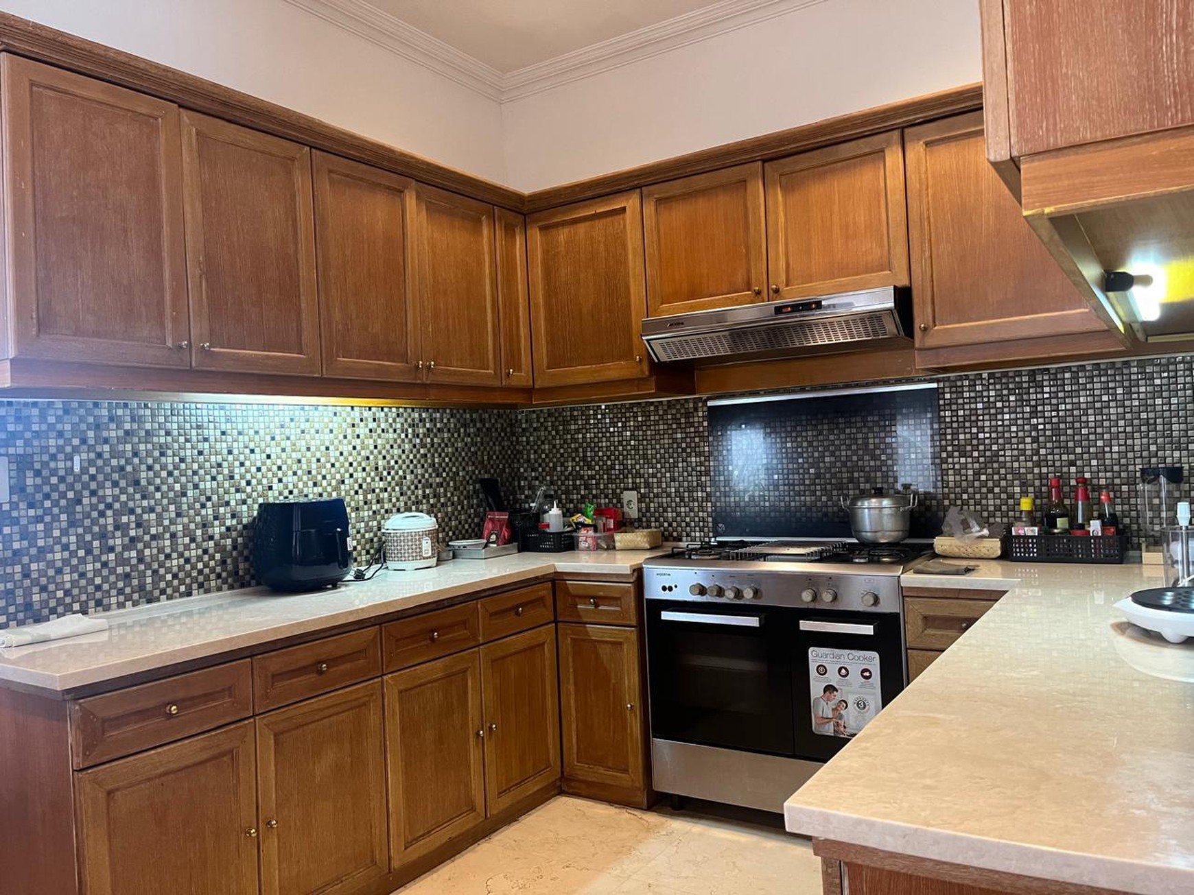 Rumah Hitung Tanah Area Cipete