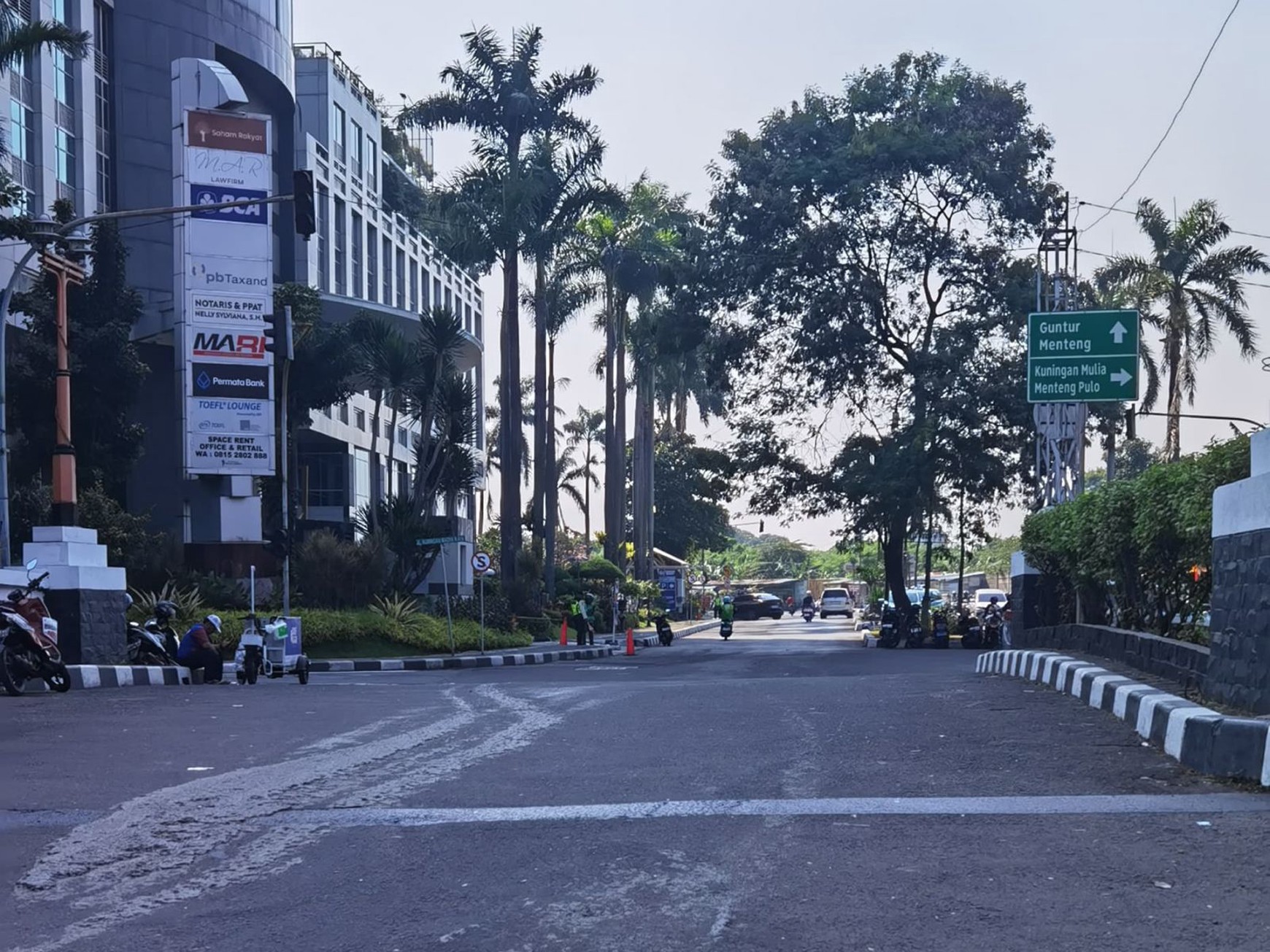 Rumah Hitung Tanah Area Cipete