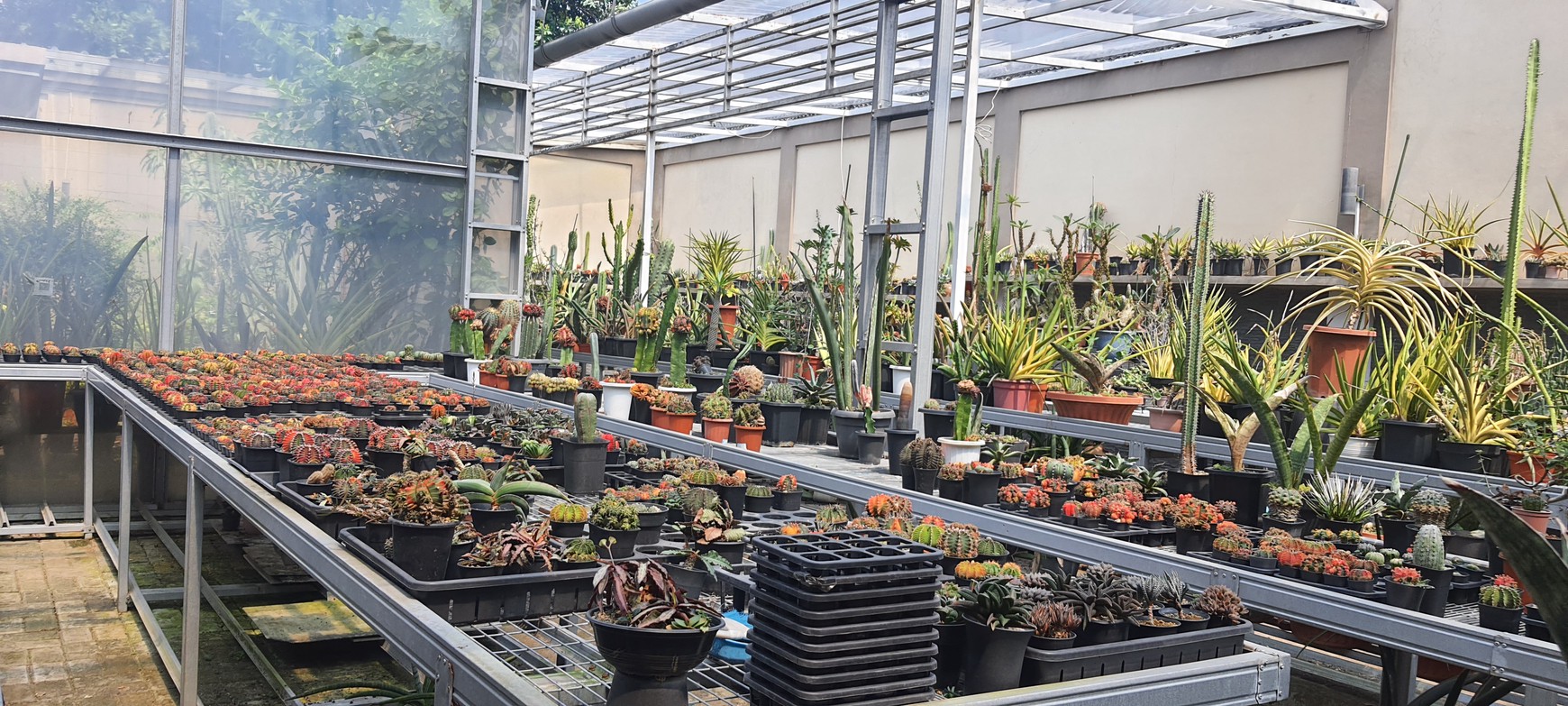 Rumah Villa  3 lantai di Belakang Bukit Golf Cibubur