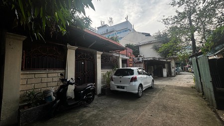 Rumah Di Area Komersil Jl. Wahid Hasyim, Dekat Kawasan Bisnis Jl. MH Thamrin, Jakarta Pusat