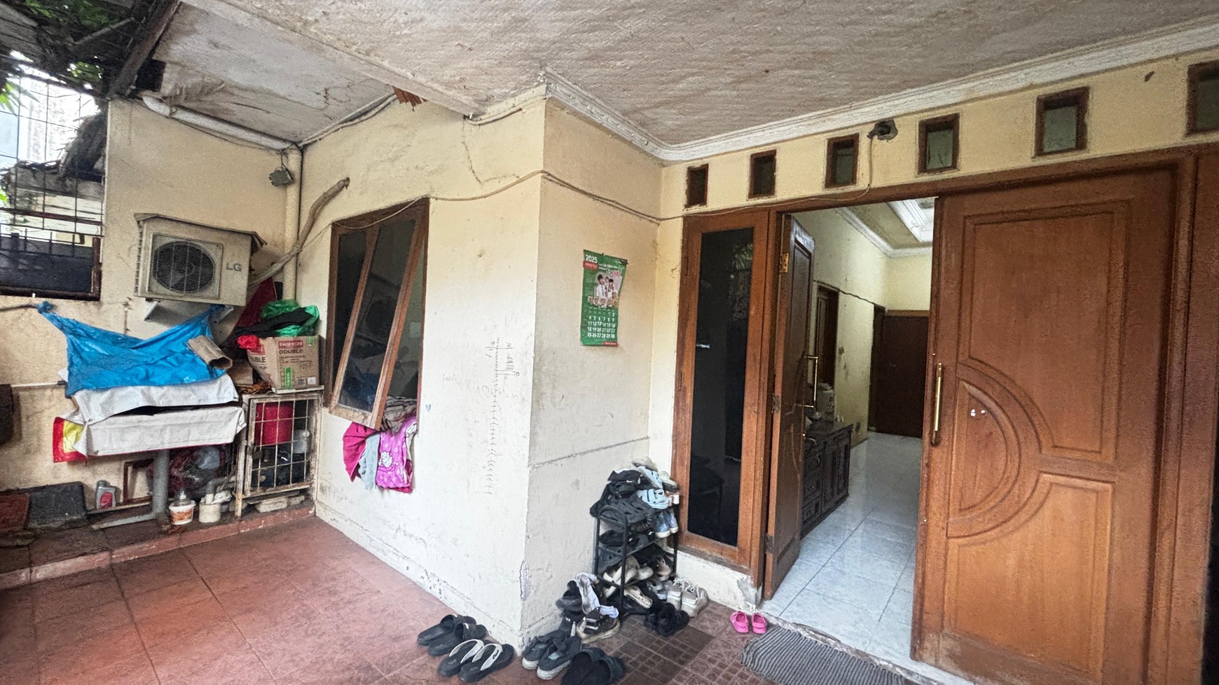 Rumah Di Area Komersil Jl. Wahid Hasyim, Dekat Kawasan Bisnis Jl. MH Thamrin, Jakarta Pusat