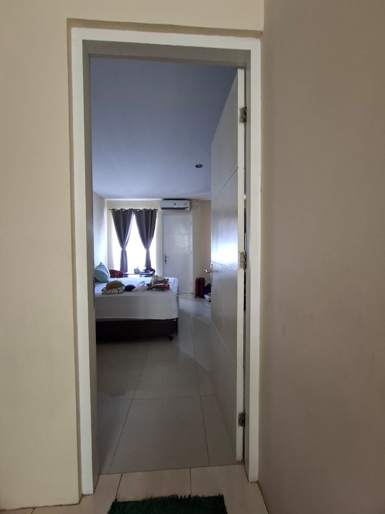 Rumah Cantik 2¼ Lantai Di Bintaro dengan KT 3+1 dan KM 3+1 sudah SHM Baru Renov 2020