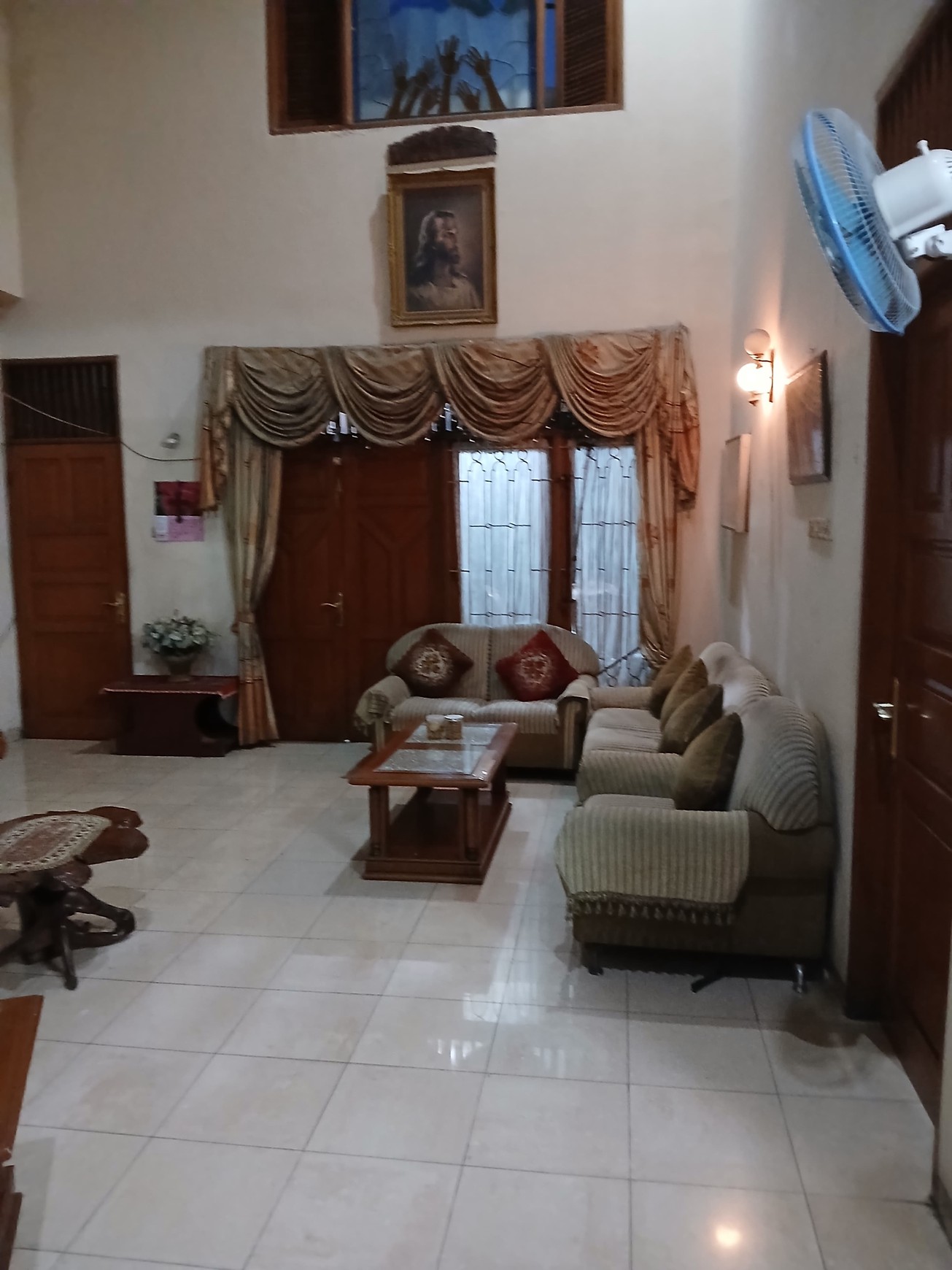 Dijual Rumah Siap Huni di Guntur, Setiabudi, Jakarta Selatan.