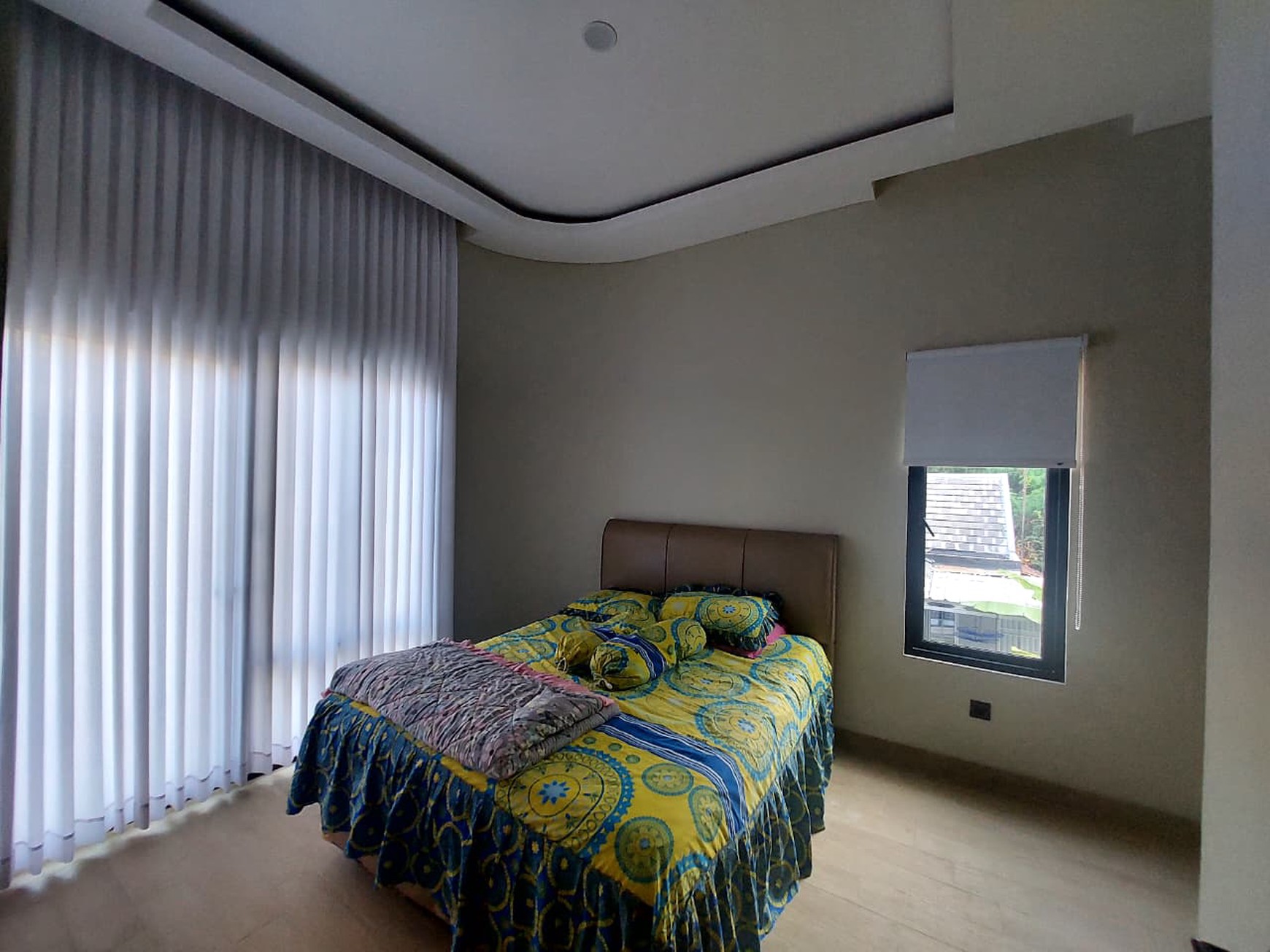 Rumah Cantik Baru Selesai Renovasi di Lembah Hijau