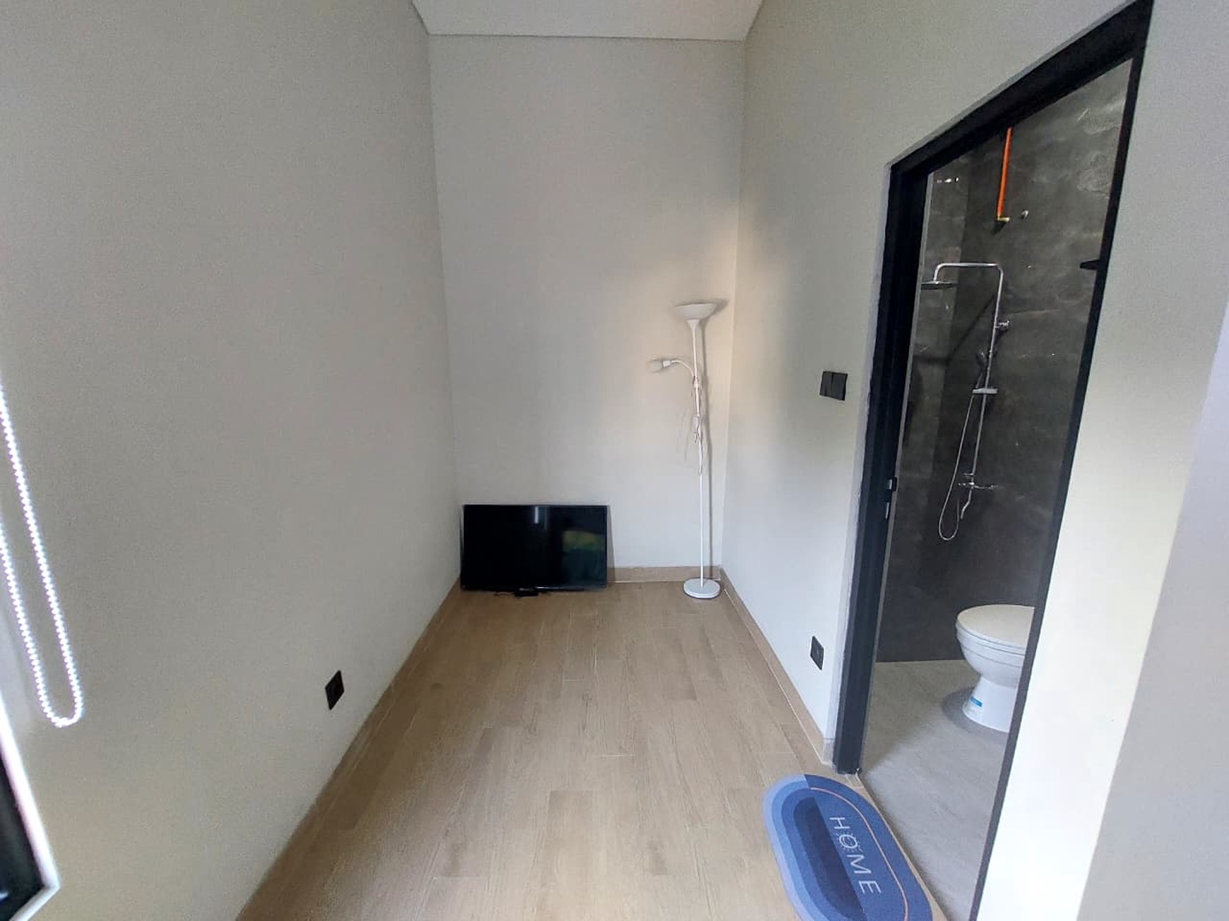 Rumah Cantik Baru Selesai Renovasi di Lembah Hijau