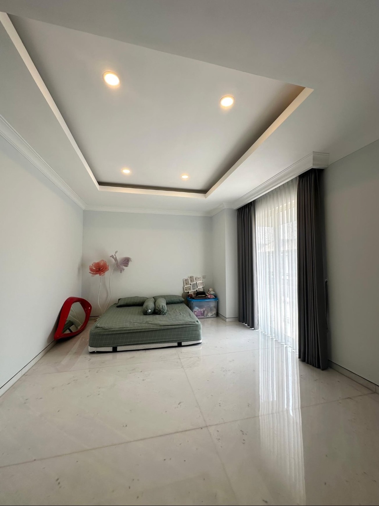 Dijual Rumah Citraland Area Graha Natura By Intiland Lantai Full Marmer dan Full Furnished Mewah dekat Gwalk, Pakuwon Mall, PTC