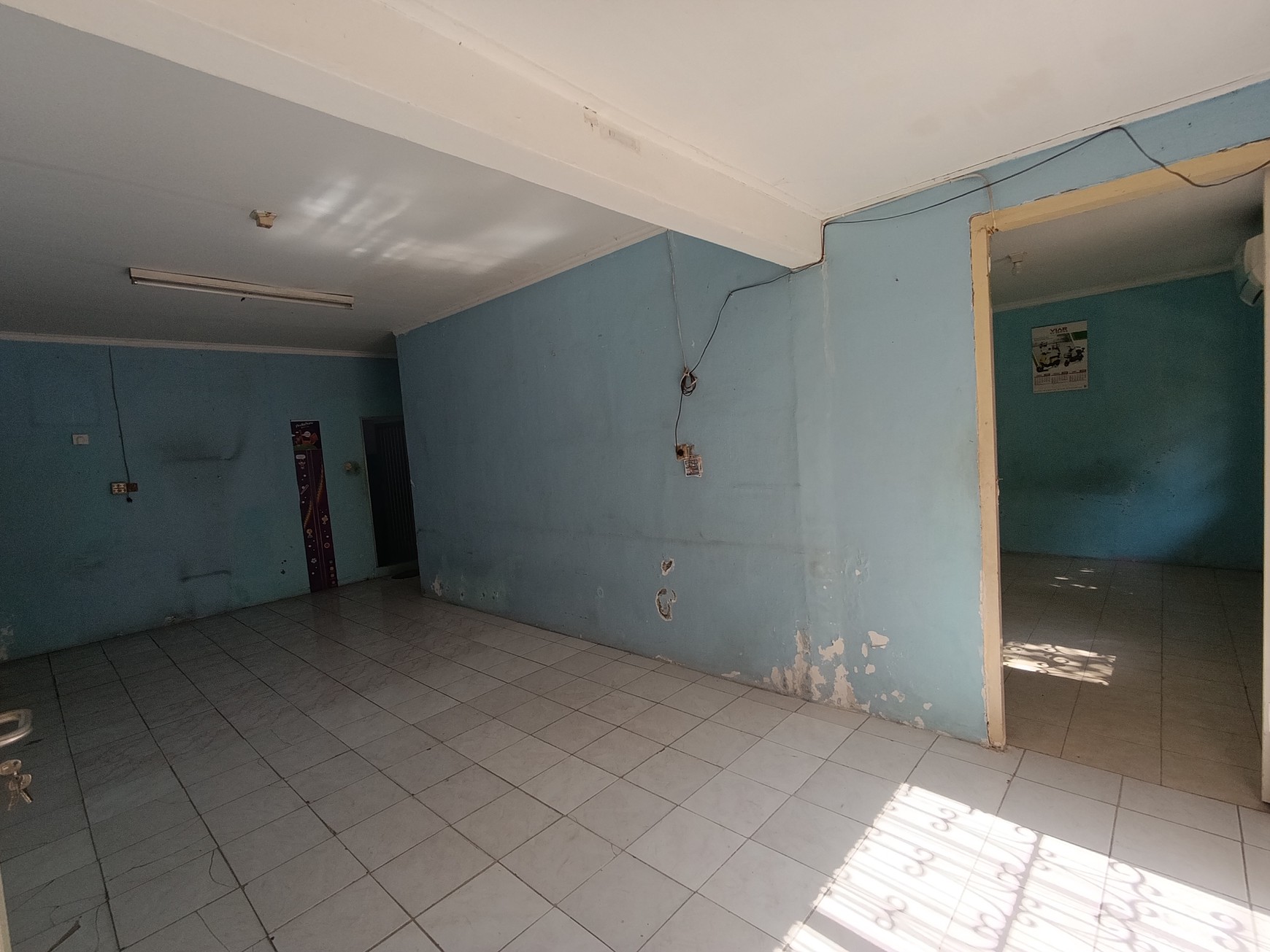 Dijual Rumah Luas dan Nyaman di Surabaya Timur TERMURAH - Hunian Cocok untuk Keluarga!