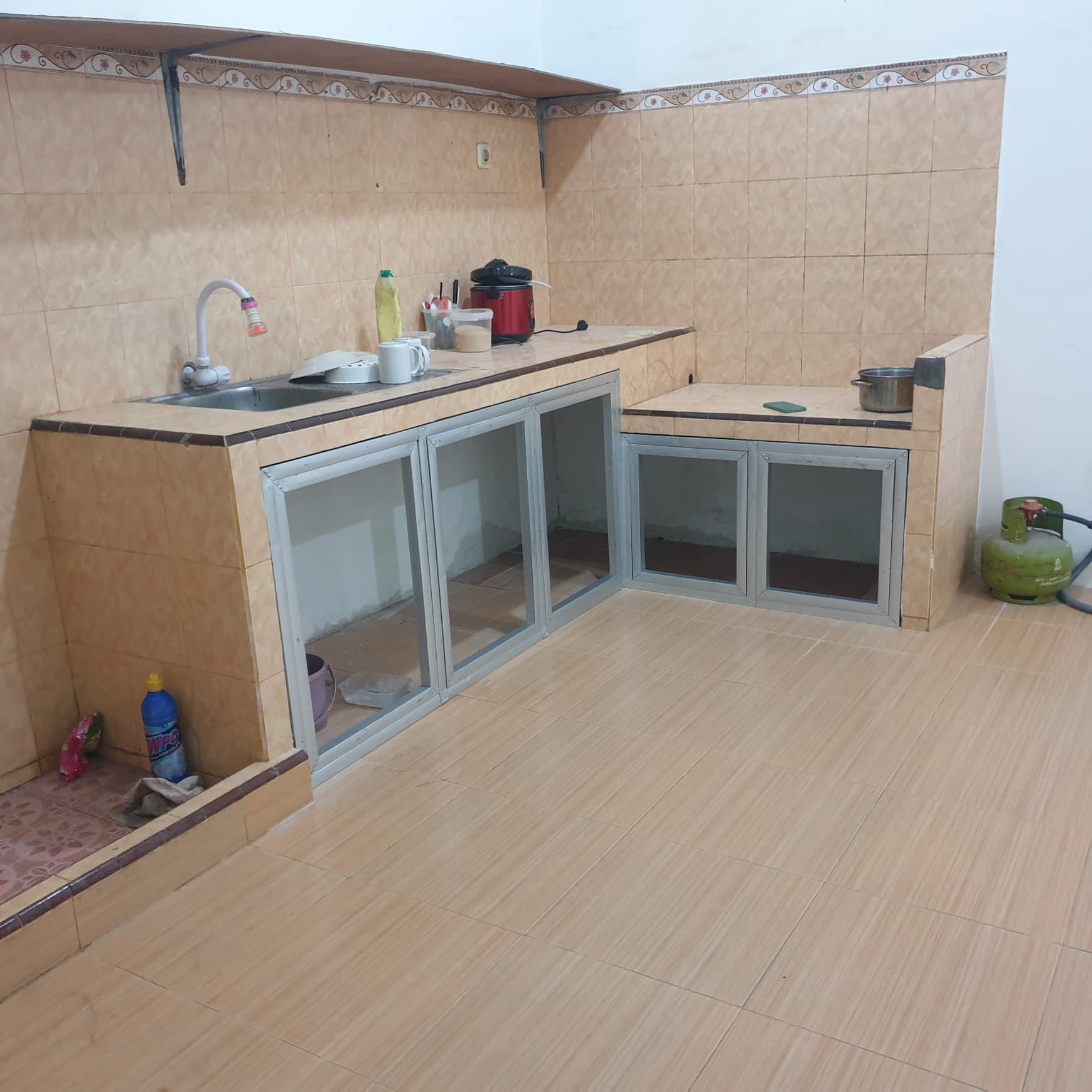Rumah Minimalis Modern di Surabaya Barat - Harga 595 Juta, Lokasi Strategis