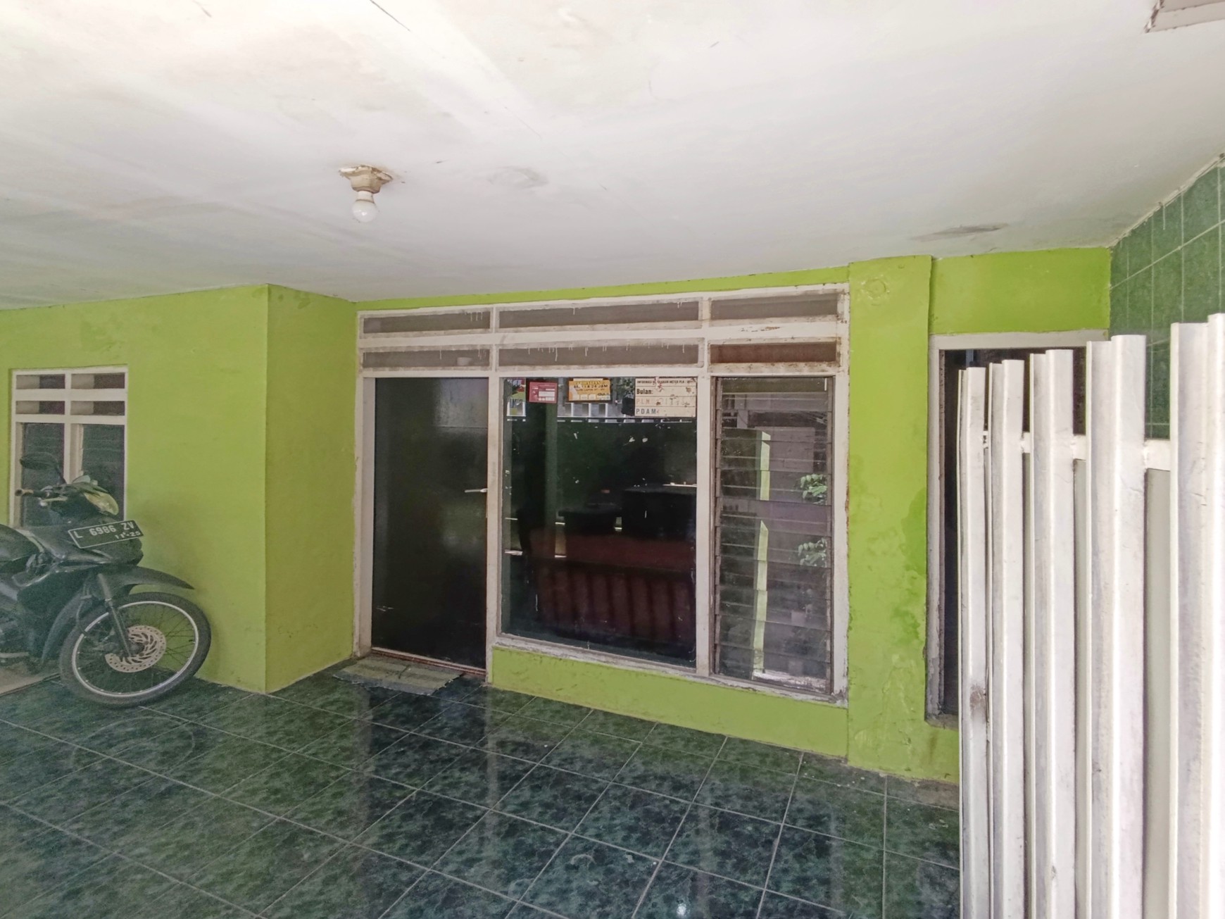 Di Jual Rumah Kost Strategis di Rungkut Surabaya - 7 Kamar Tidur, Siap Huni