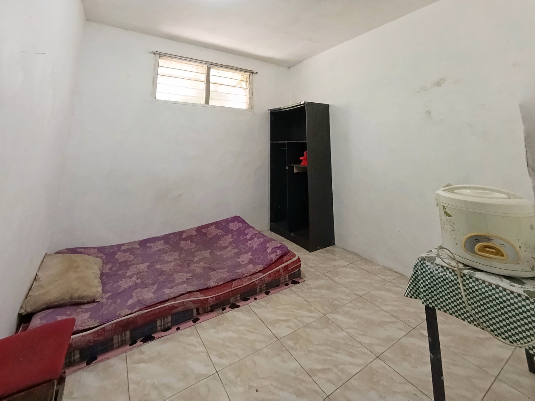 Di Jual Rumah Kost Strategis di Rungkut Surabaya - 7 Kamar Tidur, Siap Huni
