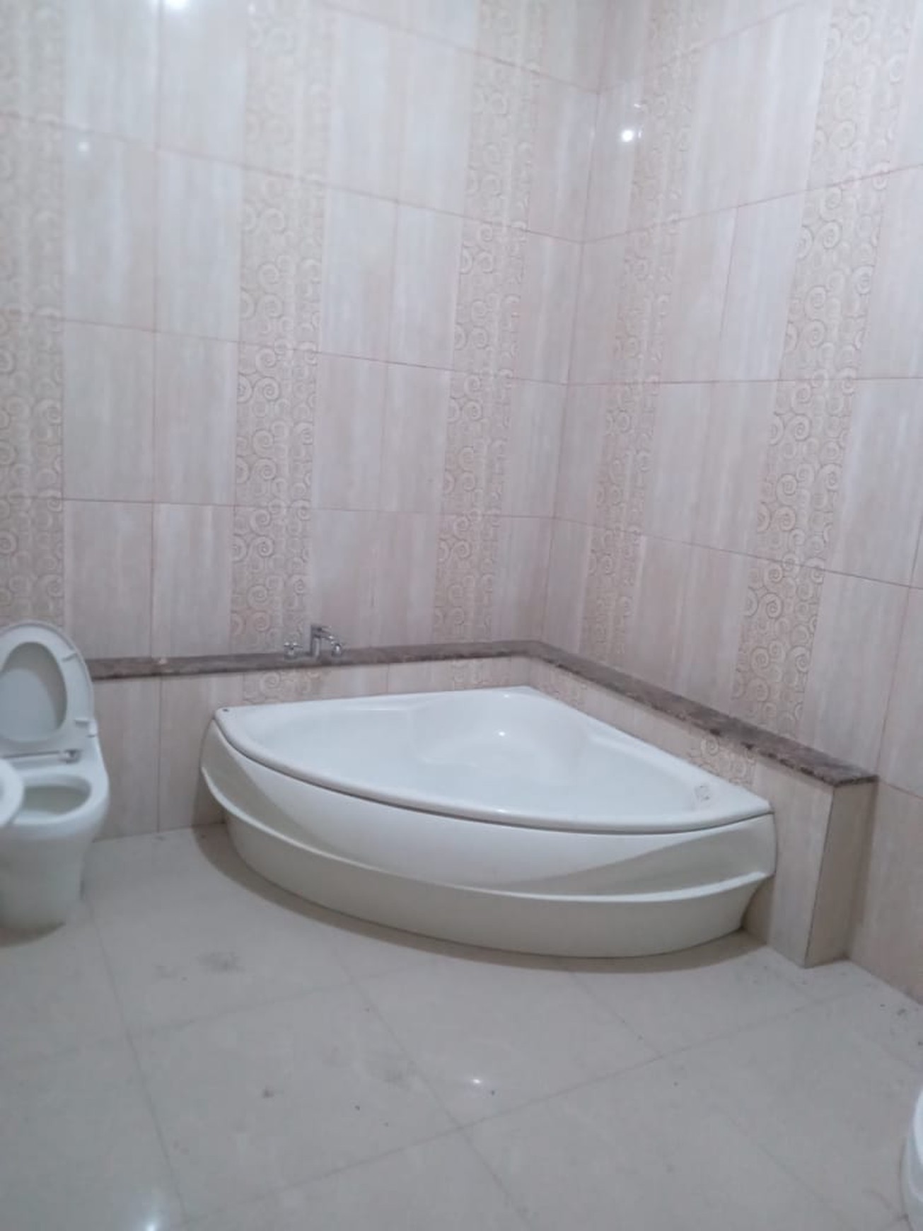 Dijual Rumah 240m² di Deltasari Sidoarjo - 4 Kamar, 3 Kamar Mandi, SHM, Lokasi Strategis!"