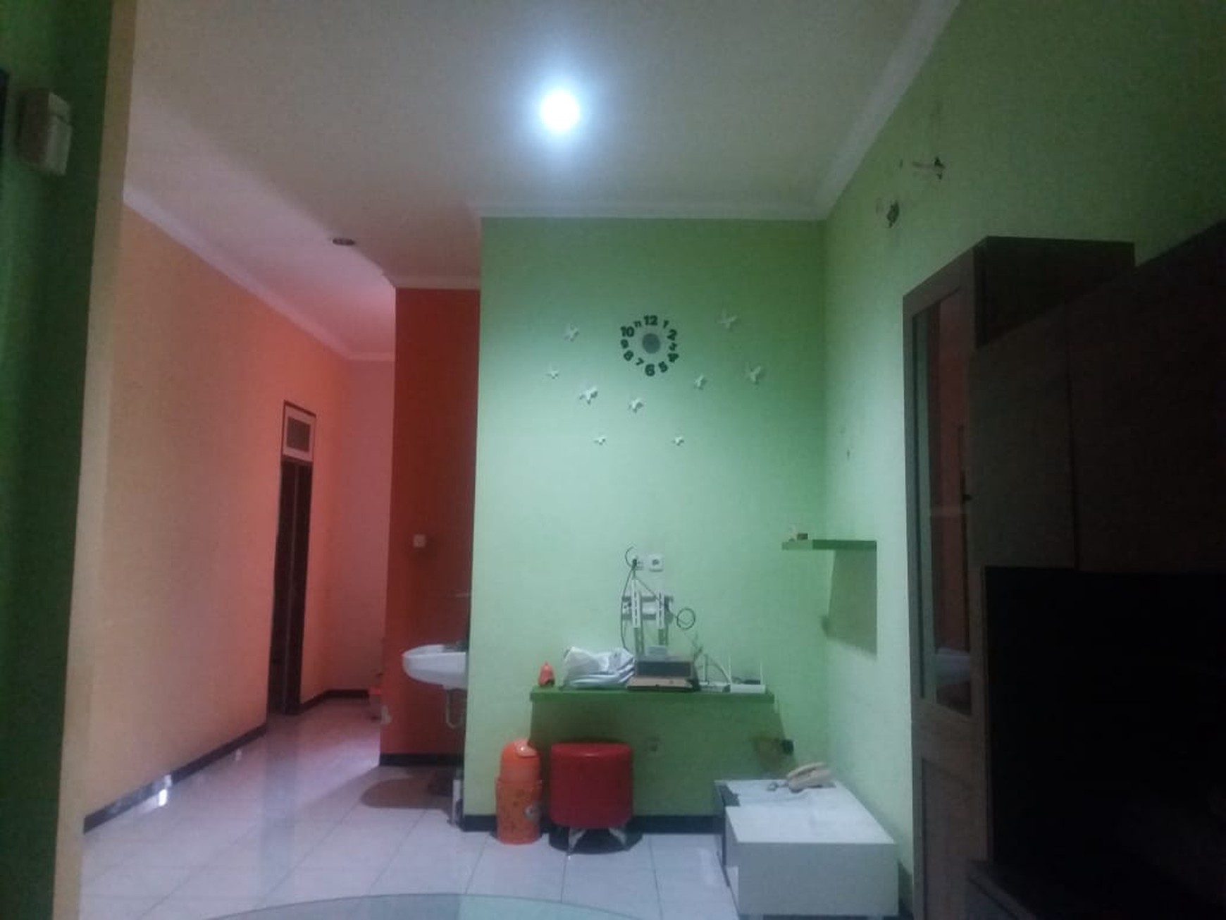 Rumah 140 m² Siap Huni, Modern dan Nyaman dengan Lokasi Strategis di Area Premium, Pondok Tjandra