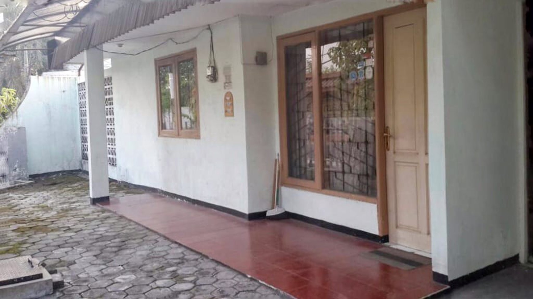 Dijual Rumah Hook Luas di Kutisari Indah - Bebas Banjir