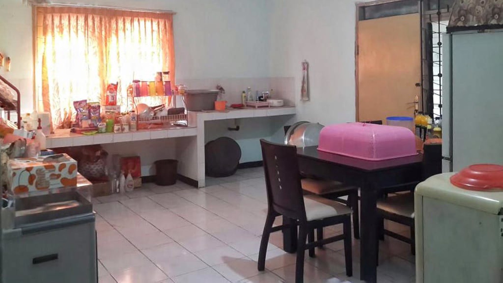 Dijual Rumah Hook Luas di Kutisari Indah - Bebas Banjir