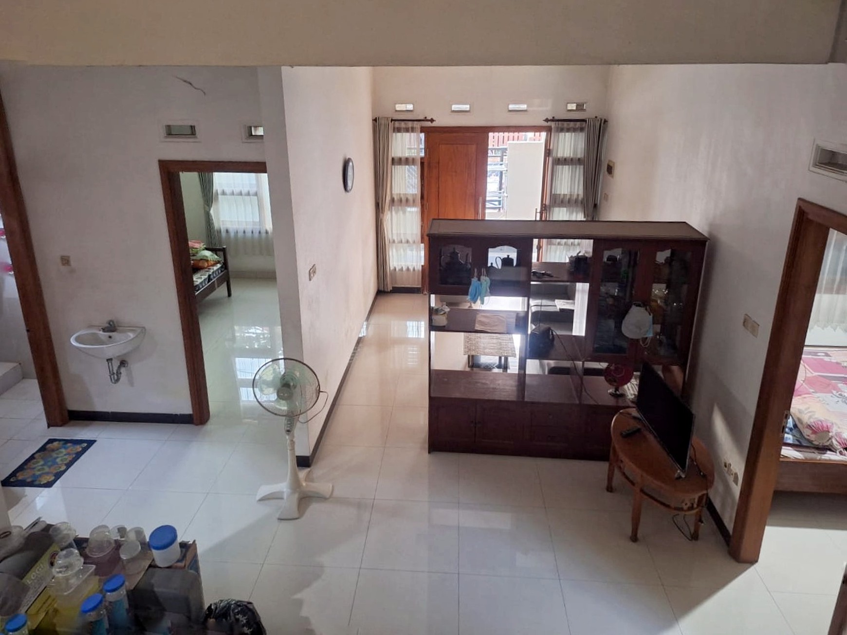 Dijual Cepat! Rumah 2 Lantai SHM di Perumahan Griya Kencana, Hadap Barat