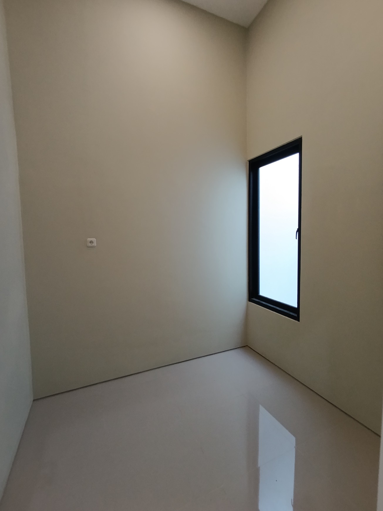 Rumah Scandinavian 2 Lantai Siap Huni di Lokasi Strategis