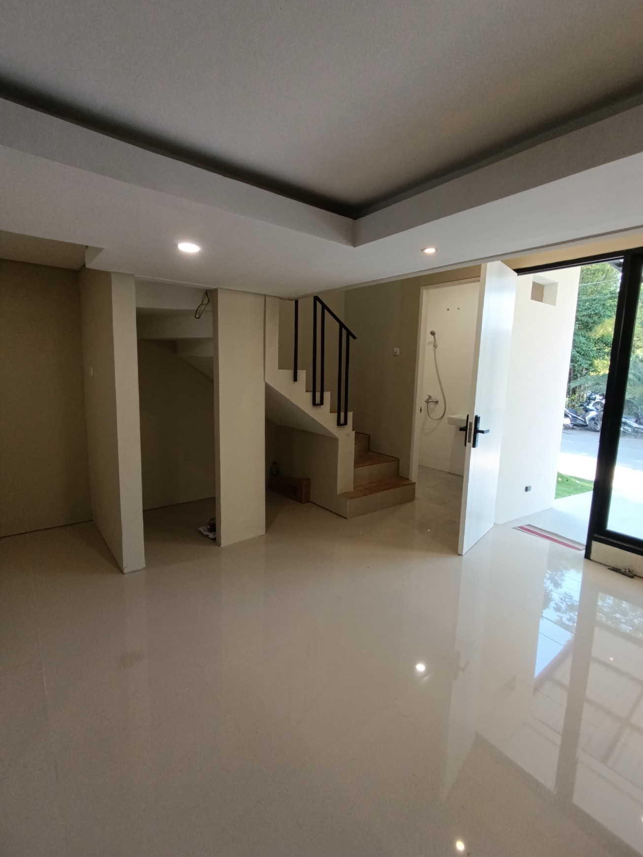 Rumah Scandinavian 2 Lantai Siap Huni di Lokasi Strategis