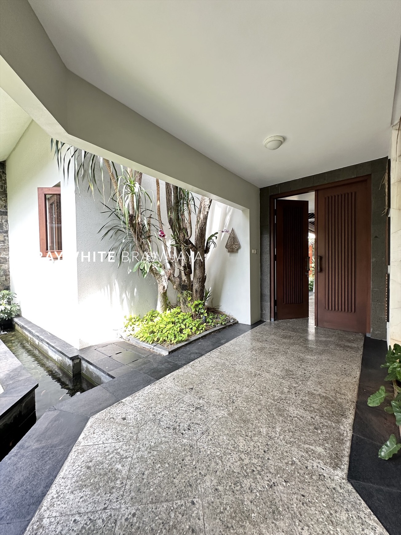 Rumah Siap Huni Lingkungan Tenang Area Cilandak Barat