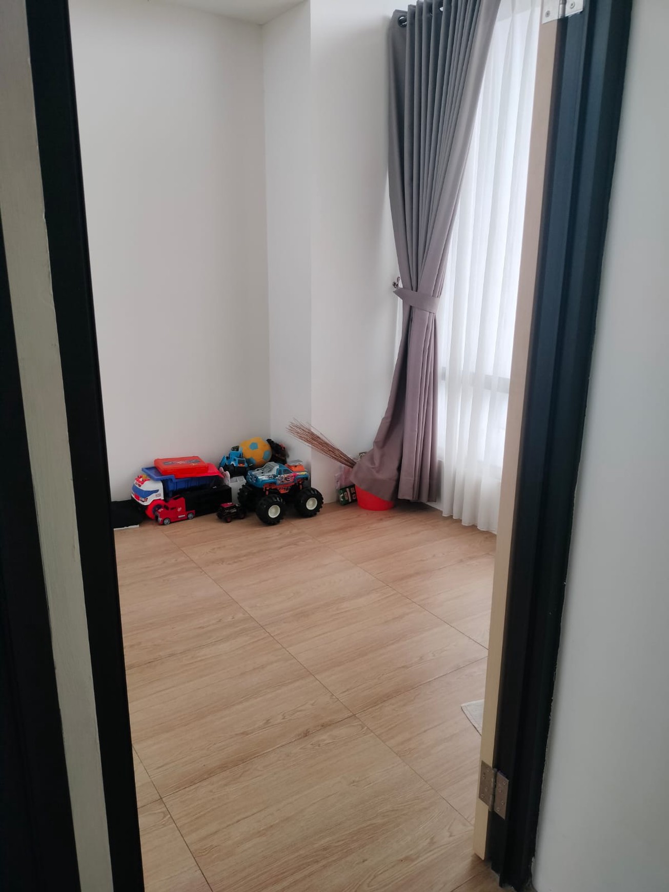 Rumah Waterfront Dengan Dapur yang Luas!
