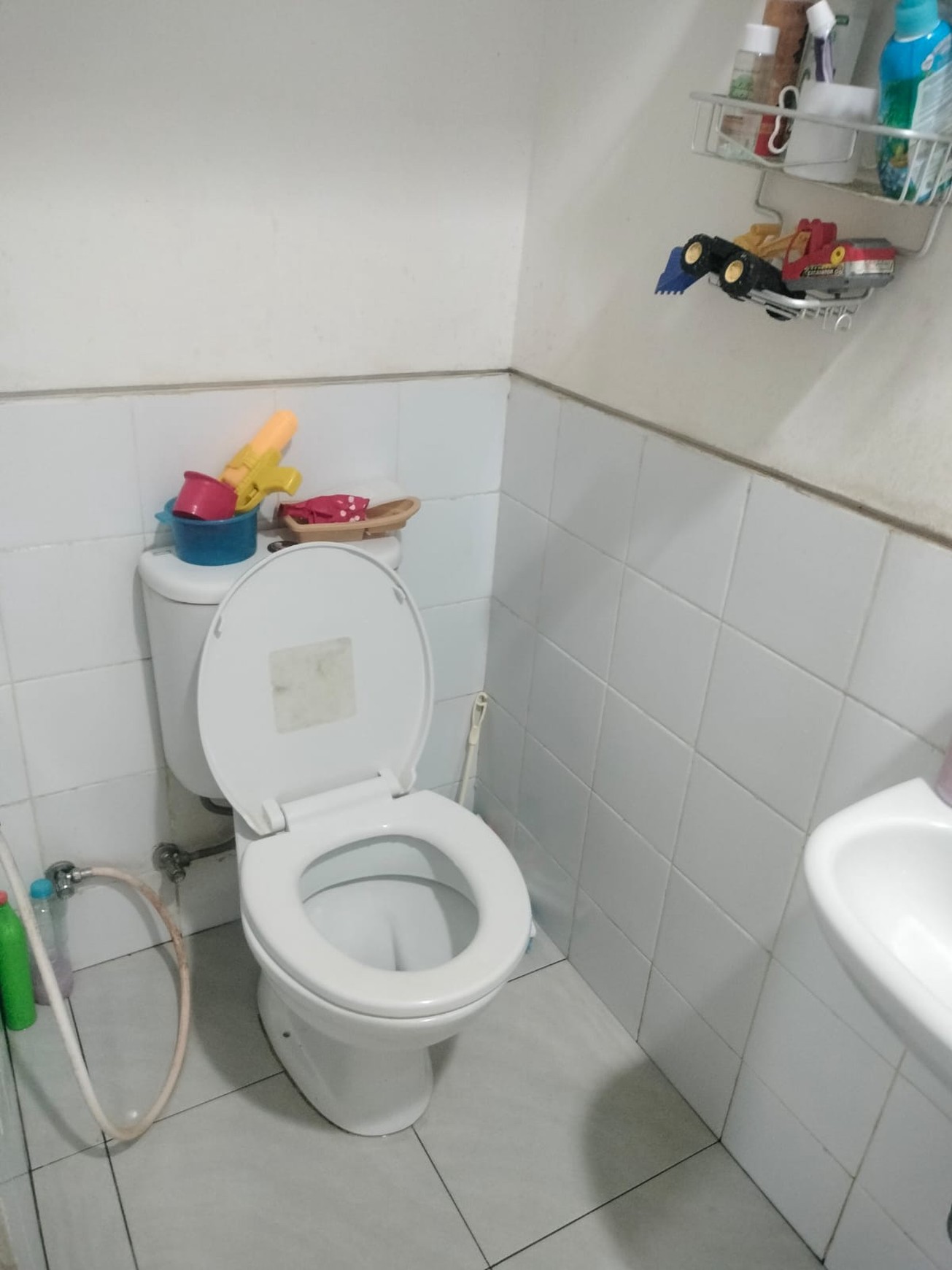 Rumah Waterfront Dengan Dapur yang Luas!