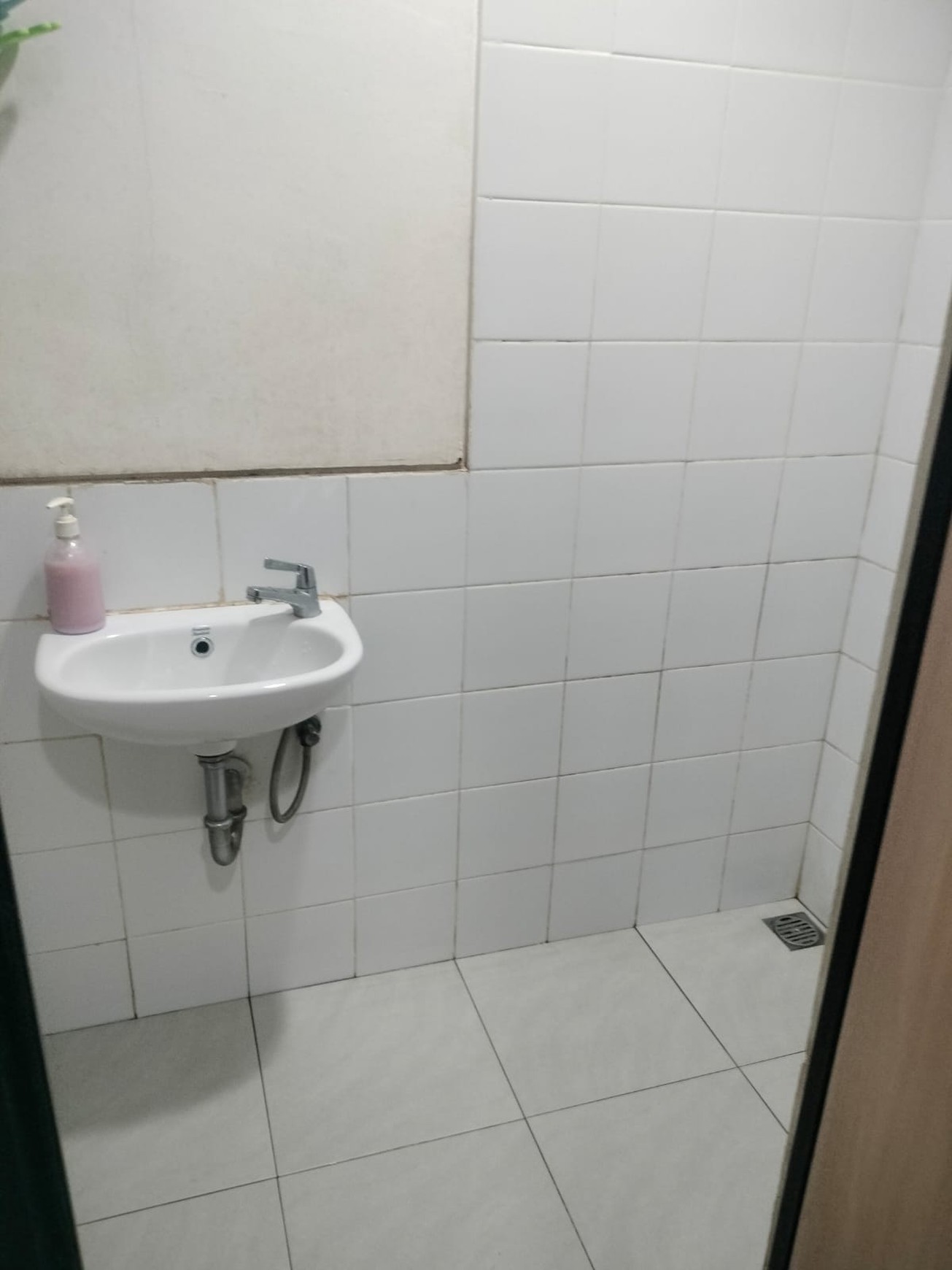 Rumah Waterfront Dengan Dapur yang Luas!