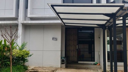 Rumah Waterfront Dengan Dapur yang Luas!
