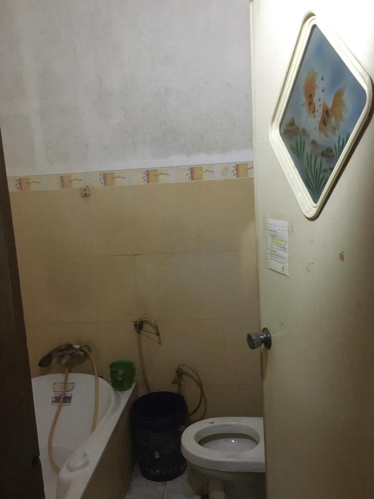 Dijual Rumah 2 Lantai di Rungkut, Dekat MERR dan Fasilitas Umum, Dalam Perumahan