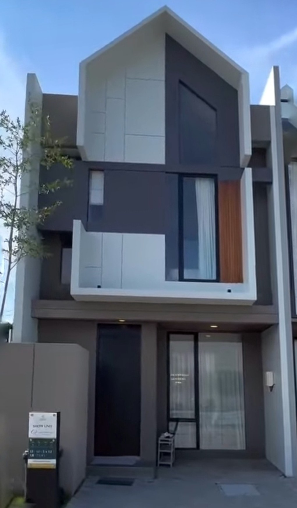 Rumah 2 Lantai 700Jt-an Di Wonorejo Surabaya